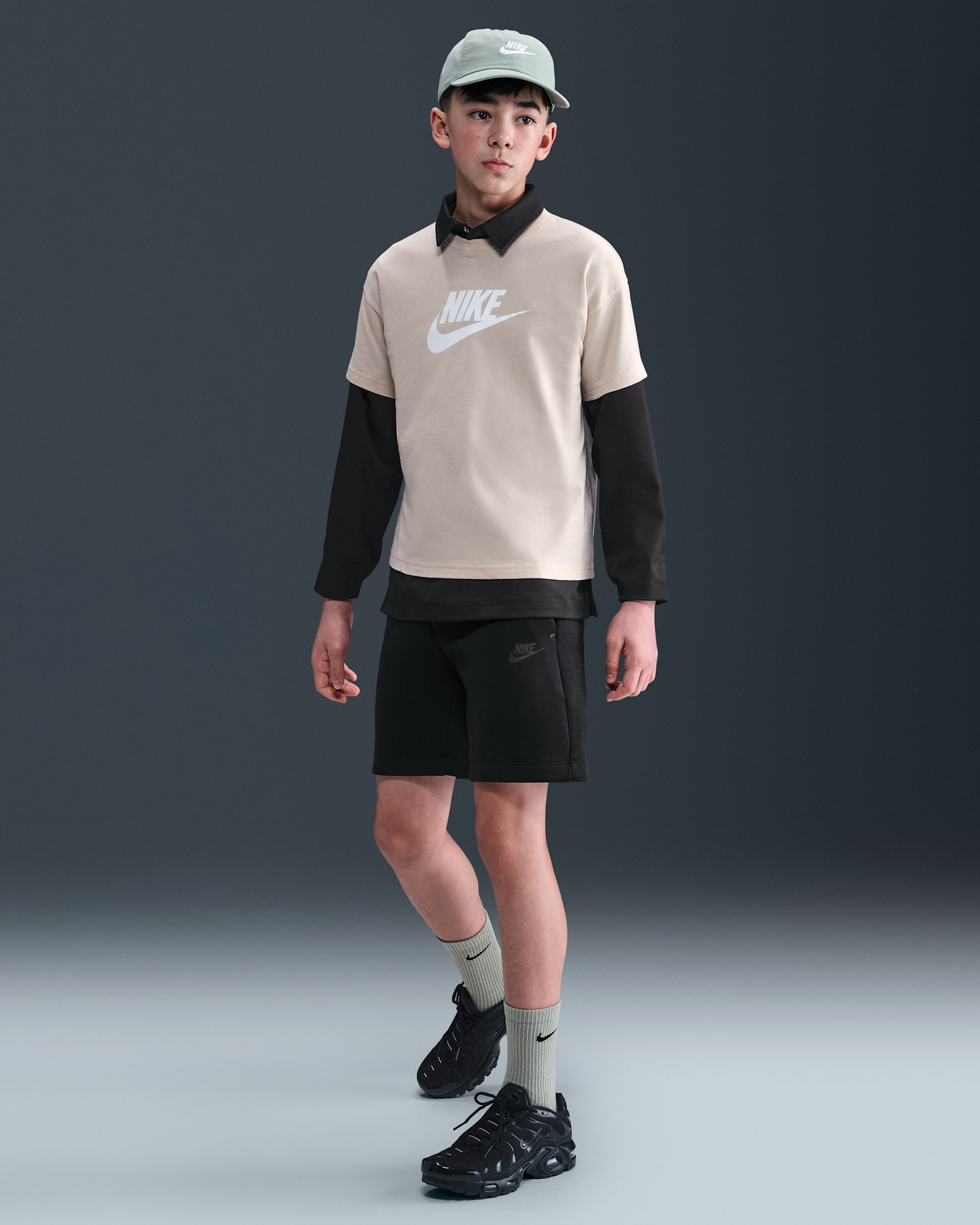 Nike Sportswear Tech Fleece Big Kids' (Boys') Shorts - Black/Black