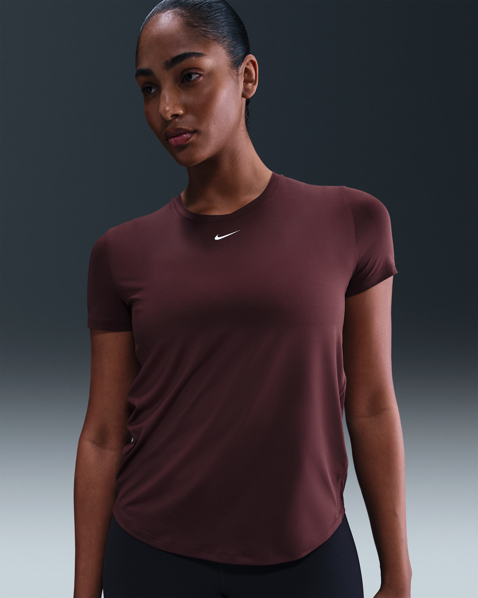 Nike One Classic Dri-FIT Kurzarm-Oberteil für Damen - Burgundy Crush/Weiß