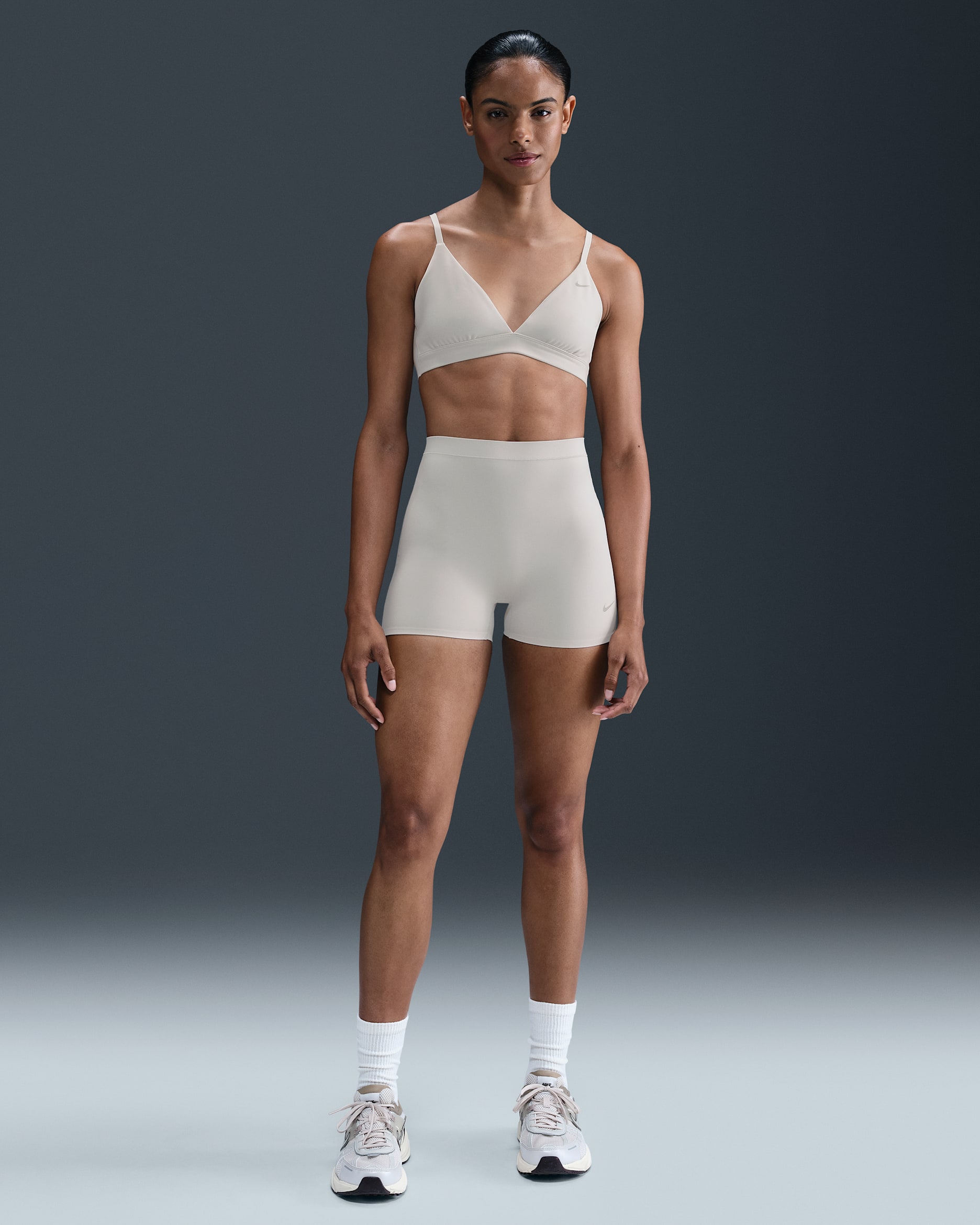 Nike Form Women's Light-Support Non-Padded Triangle Sports Bra