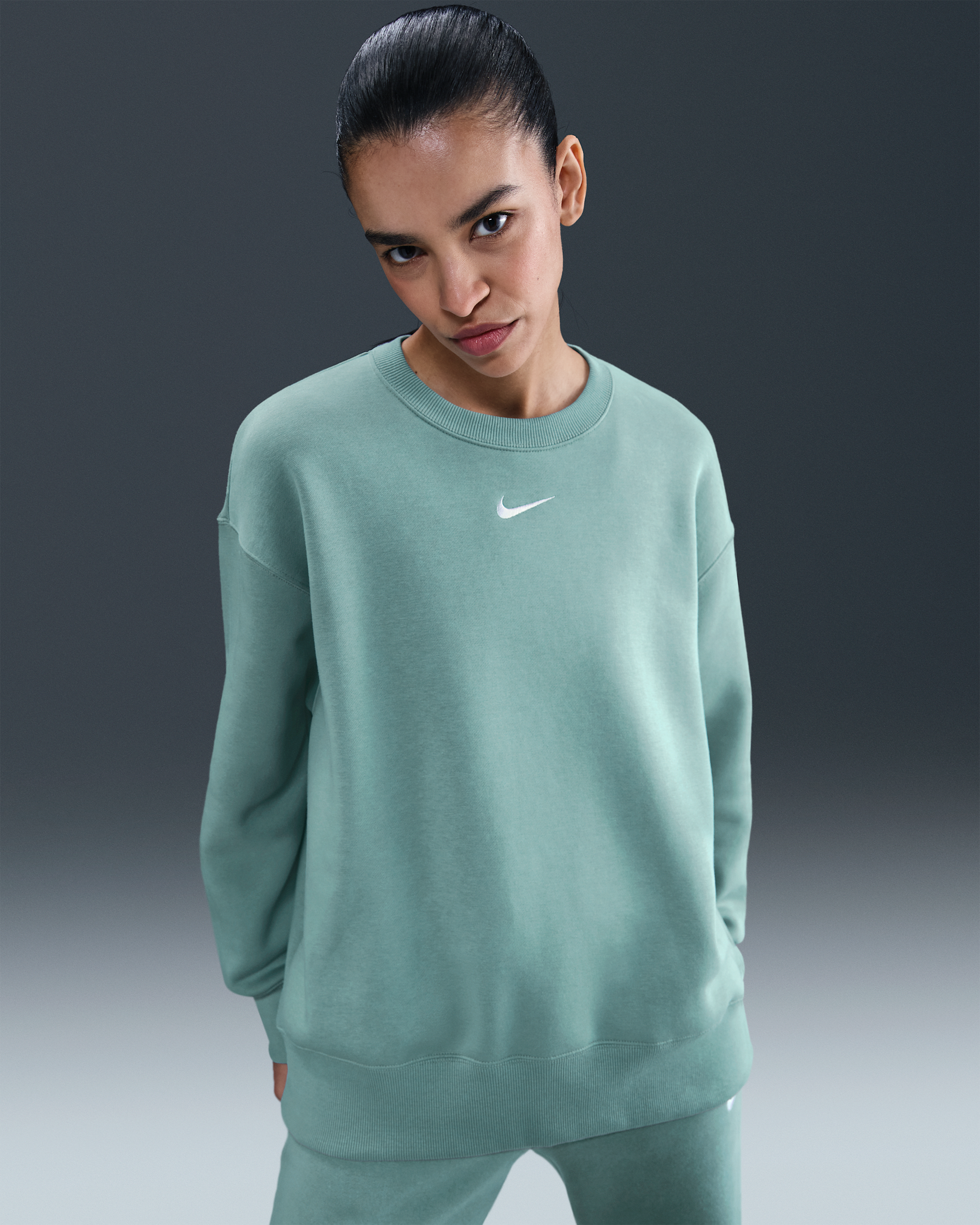 Nike Sportswear Phoenix Fleece Women's Oversized Crew-Neck Sweatshirt - Cannon/Sail