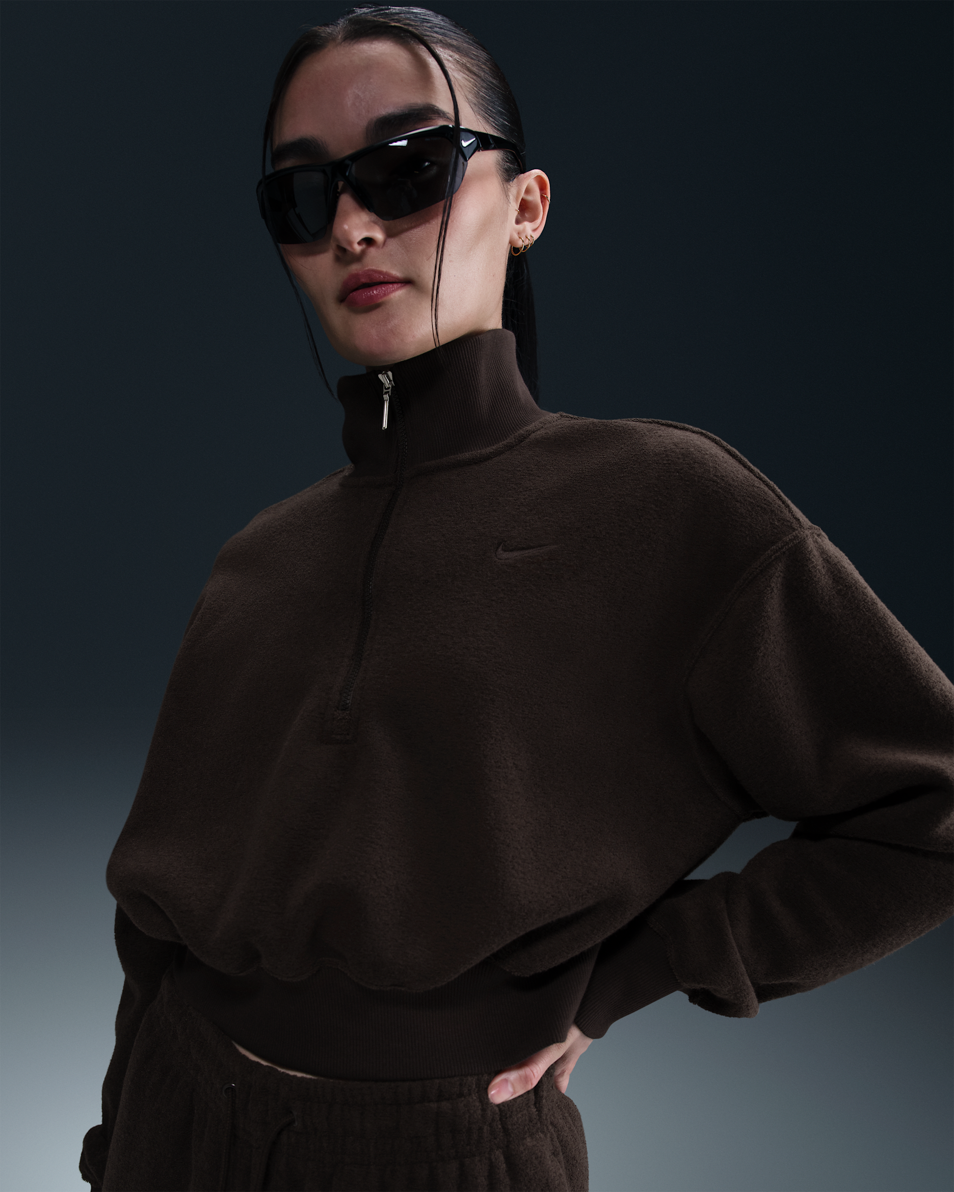 Nike Sportswear Phoenix Plush 女款寬版 1/4 拉鍊短版舒適刷毛運動衫 - Velvet Brown/Velvet Brown