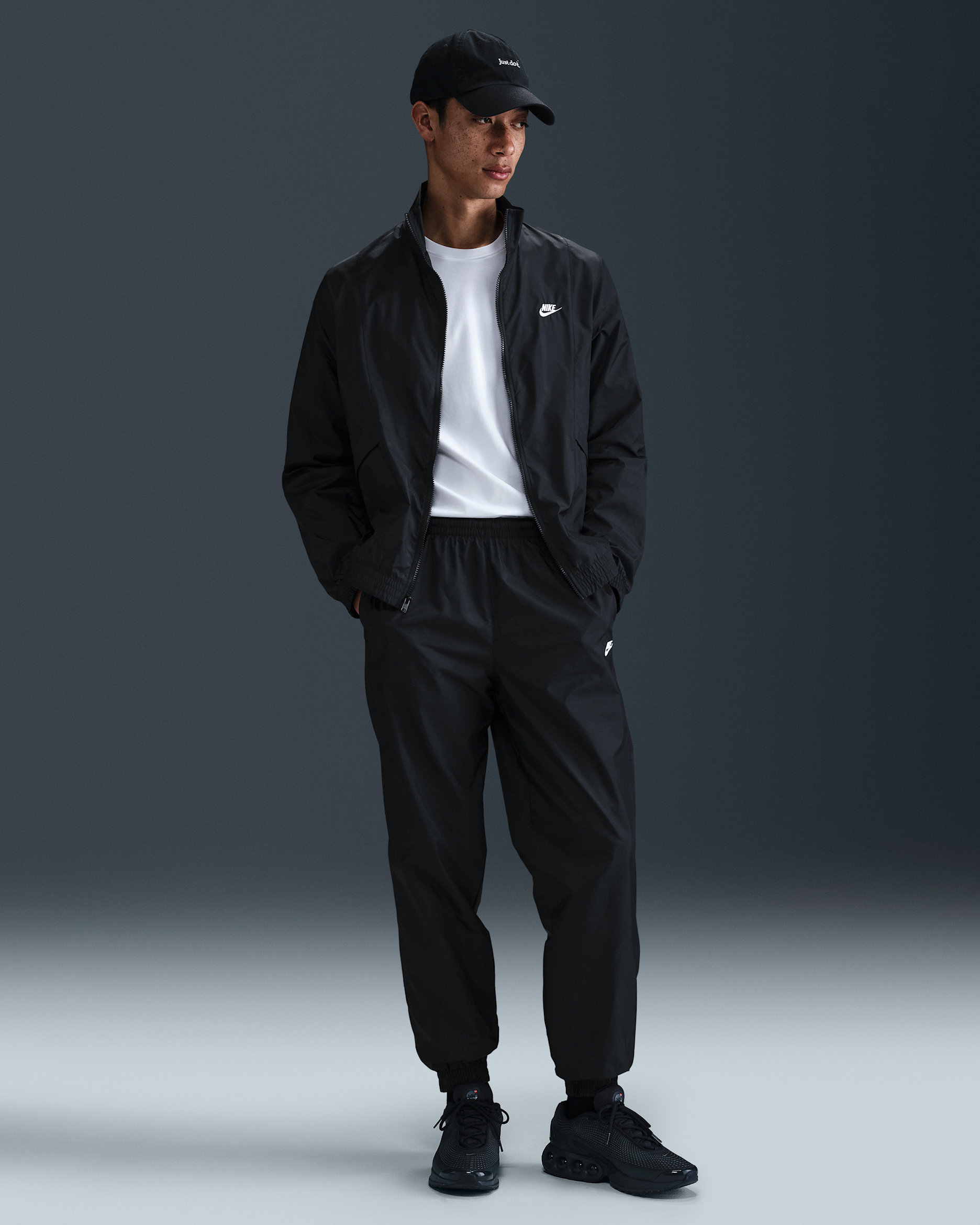 Nike Club Web-Tracksuit (Herren) - Schwarz/Schwarz/Weiß