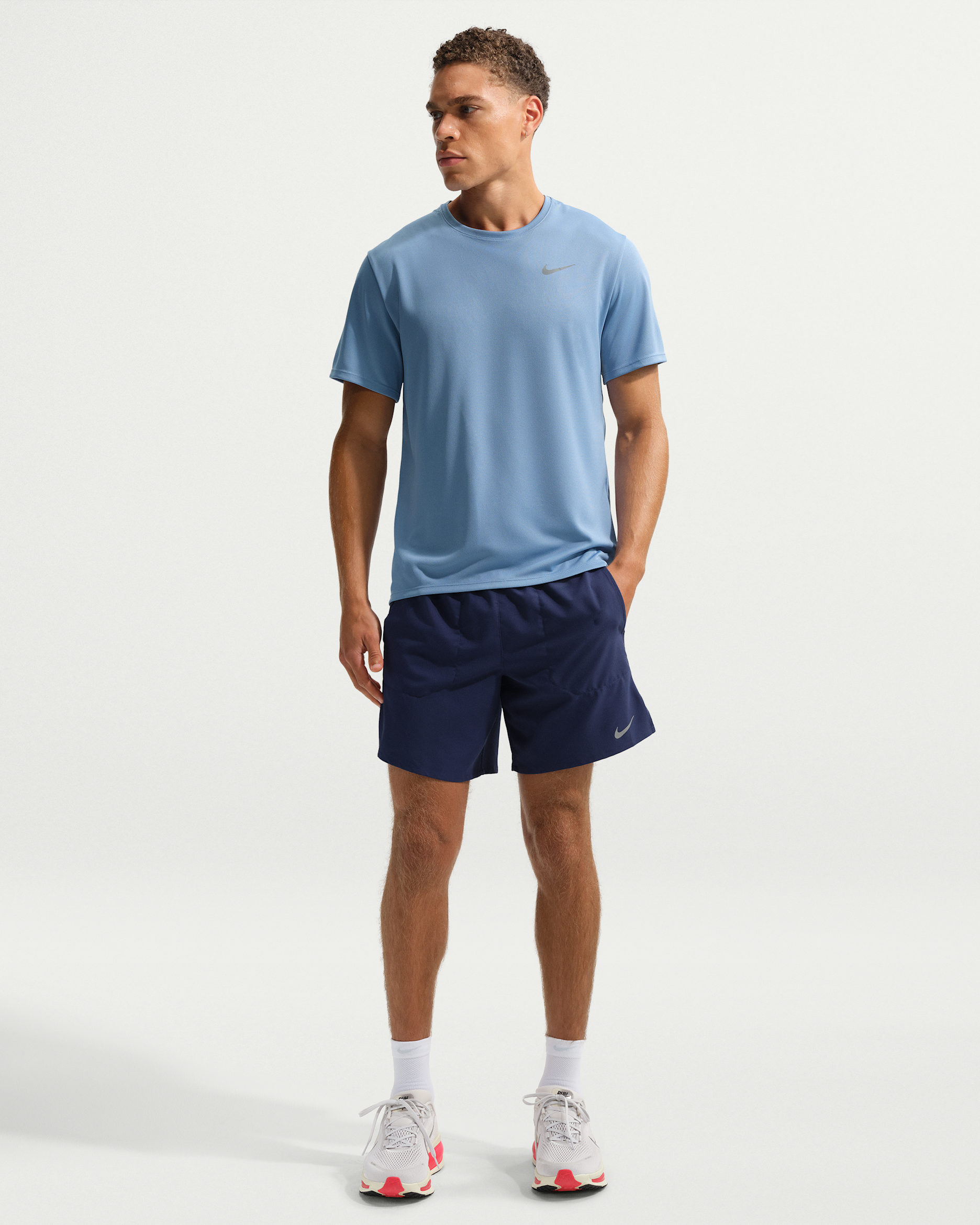 Calções de running forrados com slips de 18 cm Dri-FIT Nike Stride para homem - Midnight Navy