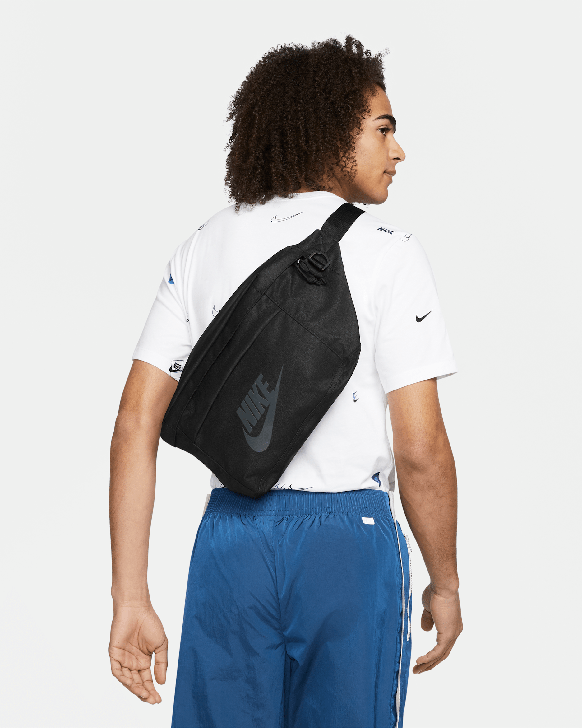 กระเป๋าคาดเอว Nike Tech (10 ล.) - ดำ/ดำ/Anthracite