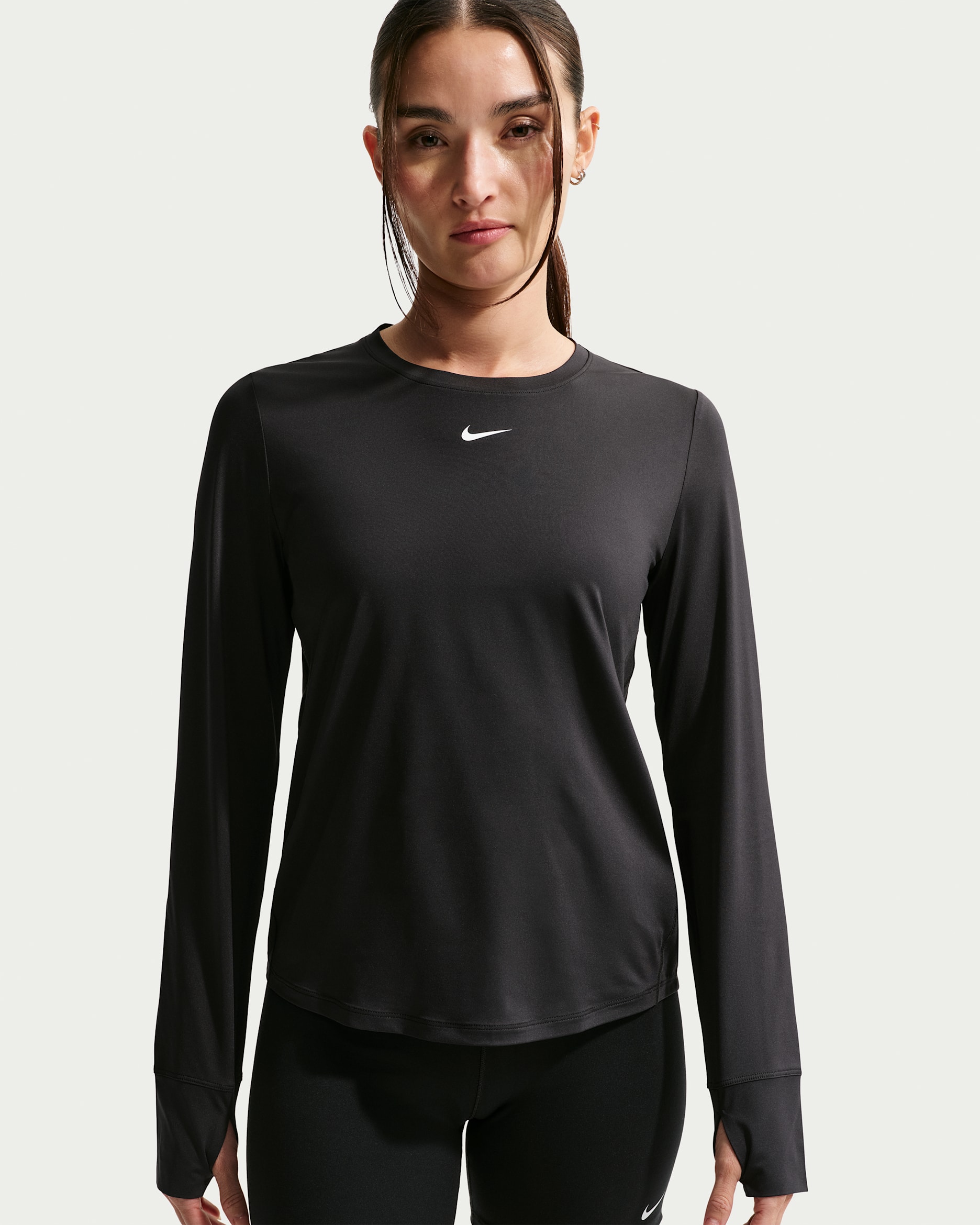 Nike One Classic Women's Dri-FIT Long-Sleeve Top - Black/White