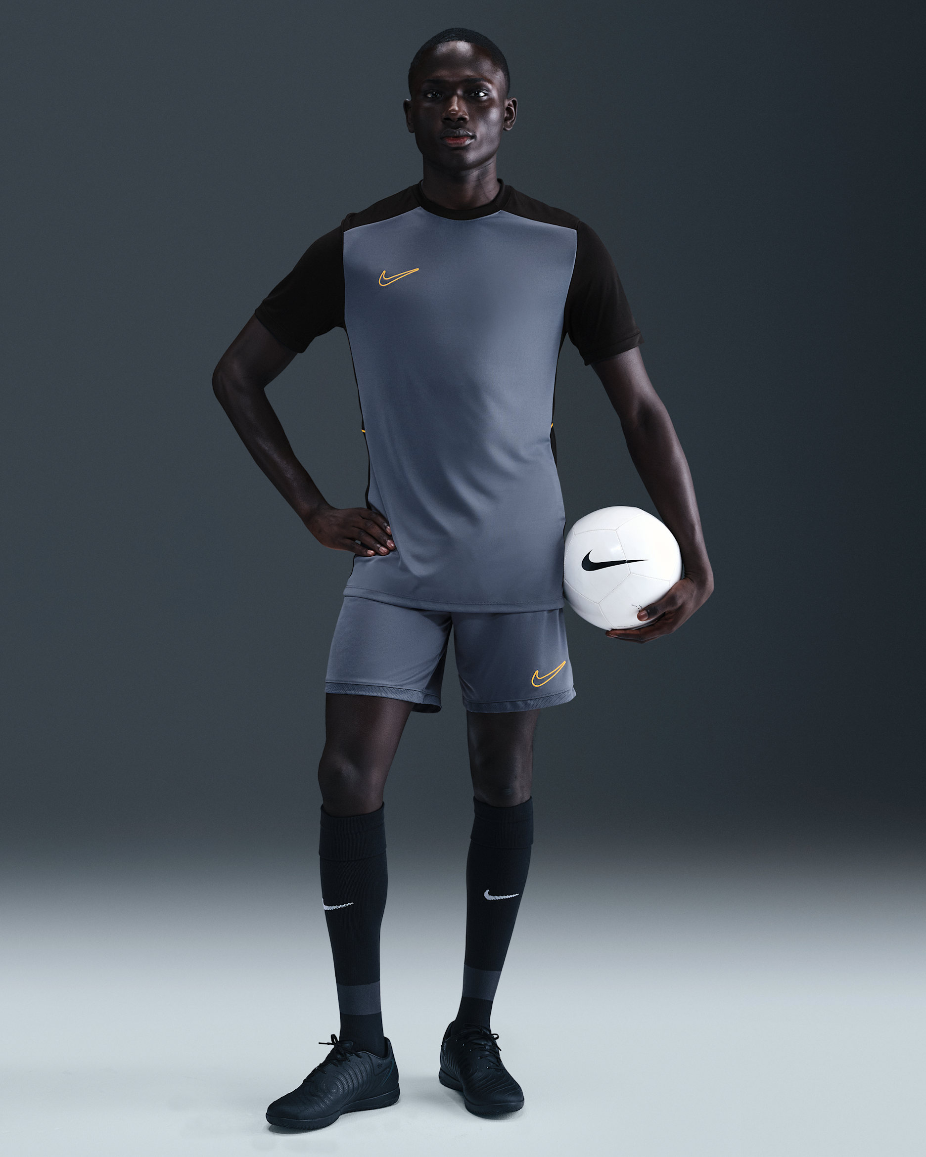 Nike Academy Men's Dri-FIT Football Shorts - Diffused Blue/Black/University Gold