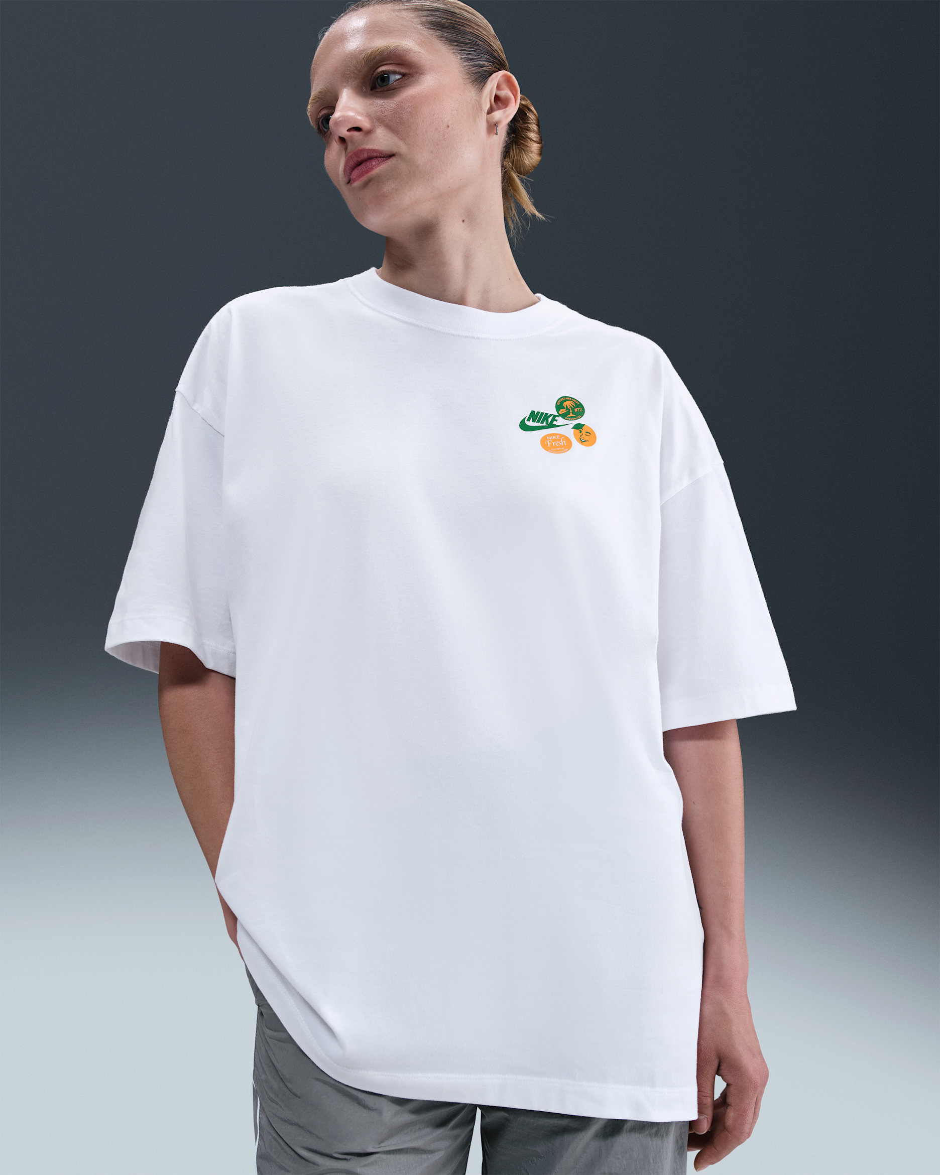 Nike Sportswear Women's Oversized Short-Sleeve Graphic T-Shirt - White