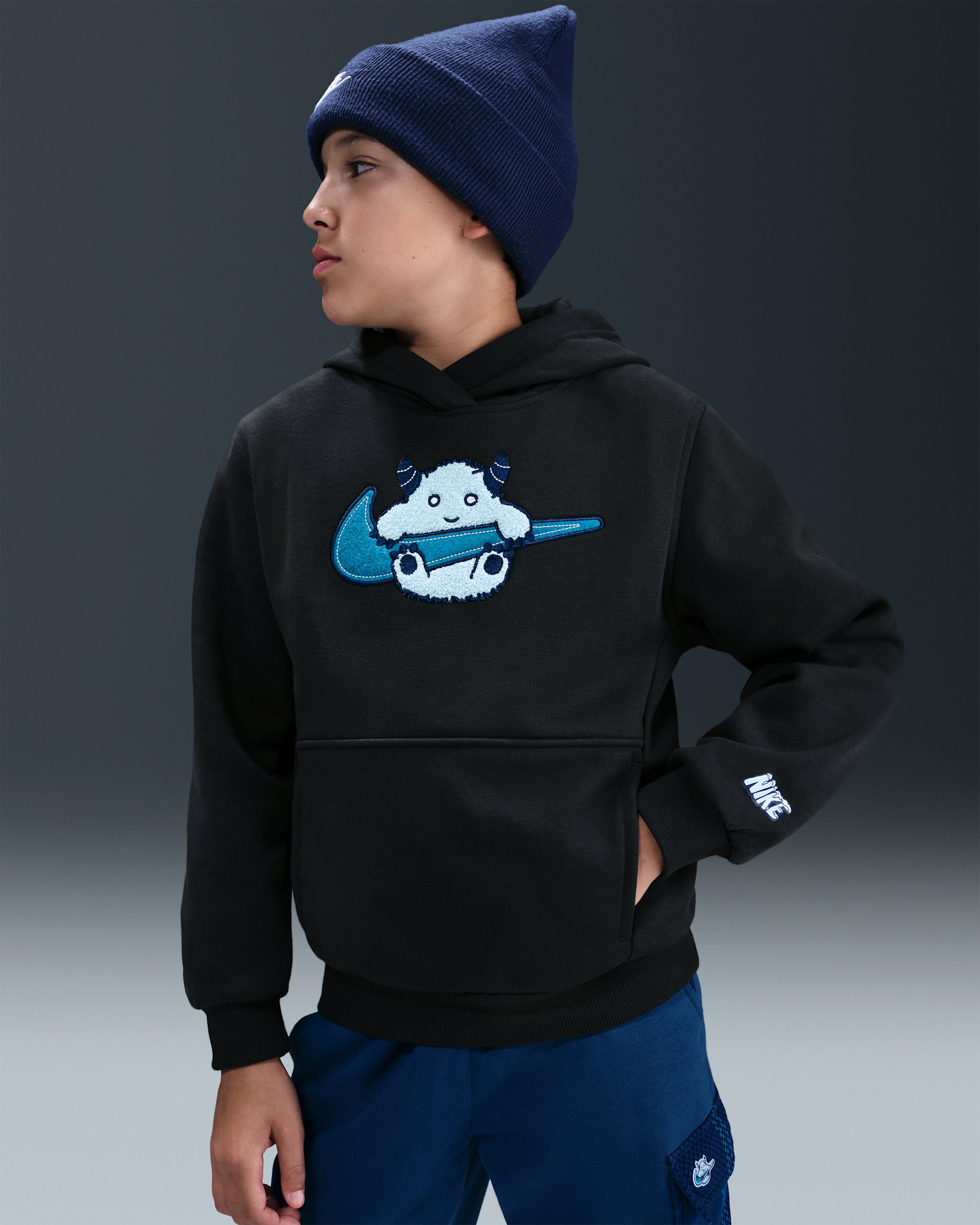 Nike Sportswear Club Fleece Big Kids' Pullover Hoodie - Off Noir