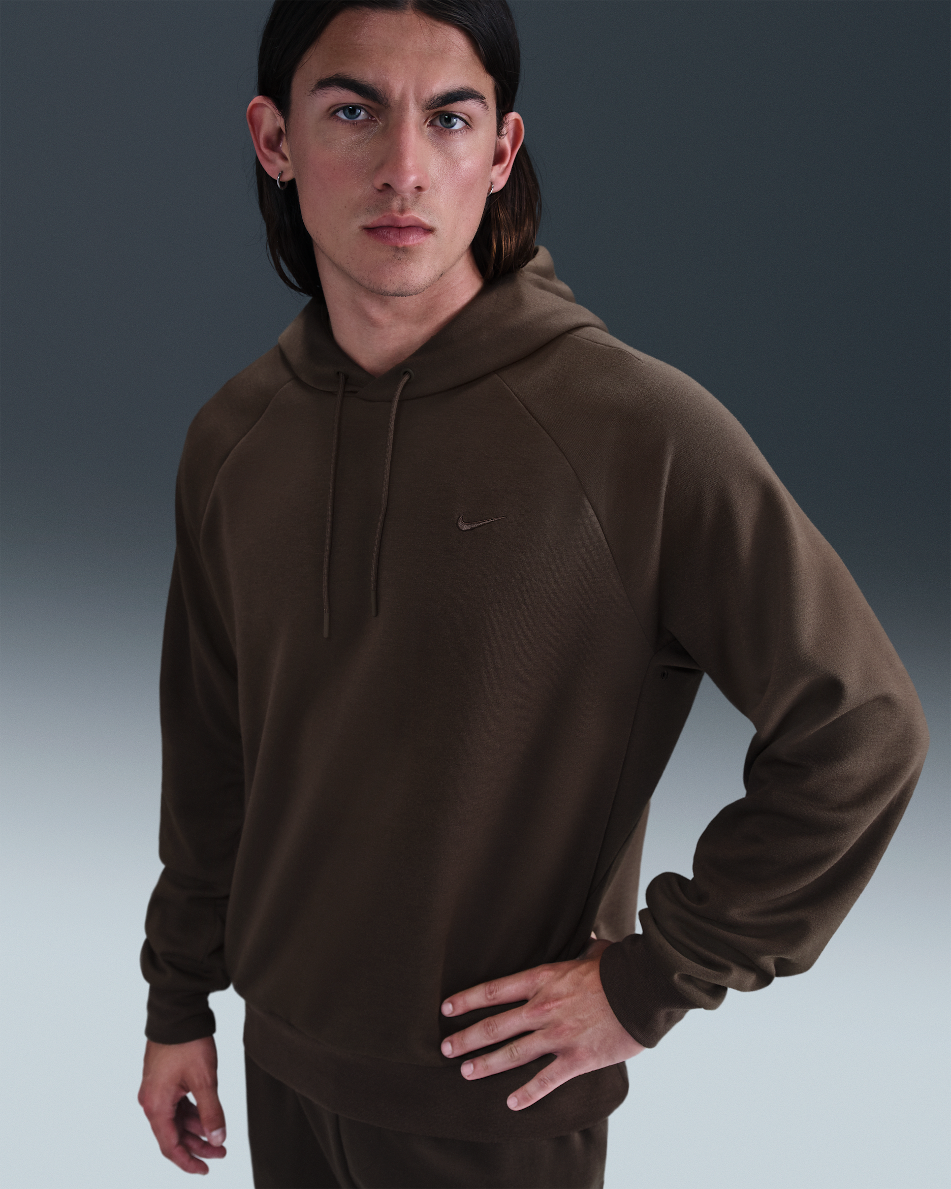 Nike Primary Fleece Sudadera con gorro sin cierre de alto rendimiento Dri-FIT con protección UV para hombre - Marrón barroco/Marrón barroco