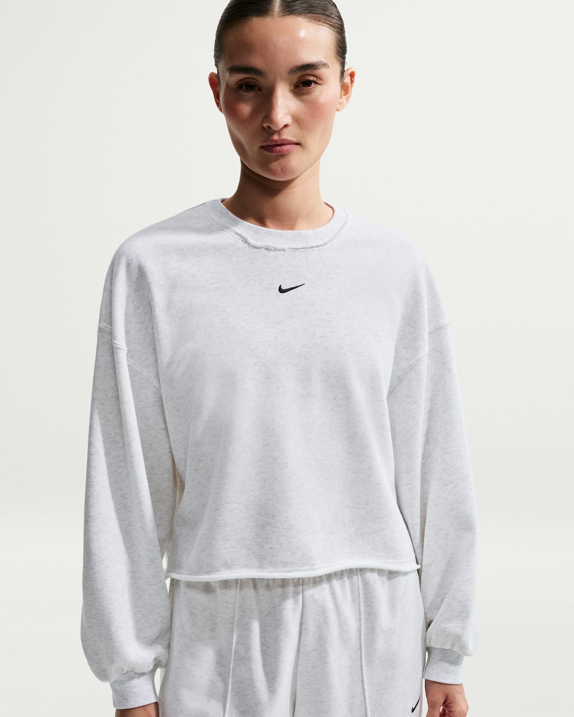 나이키 스포츠웨어 칠 테리 여성 오버사이즈 프렌치 테리 크루넥 스웻셔츠 - 버치 헤더/블랙