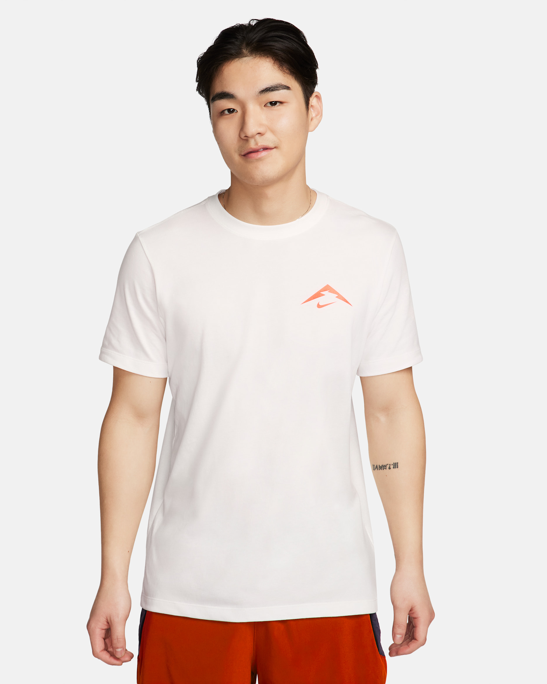 Nike Trail Men's Dri-FIT Trail Running T-Shirt - Sail