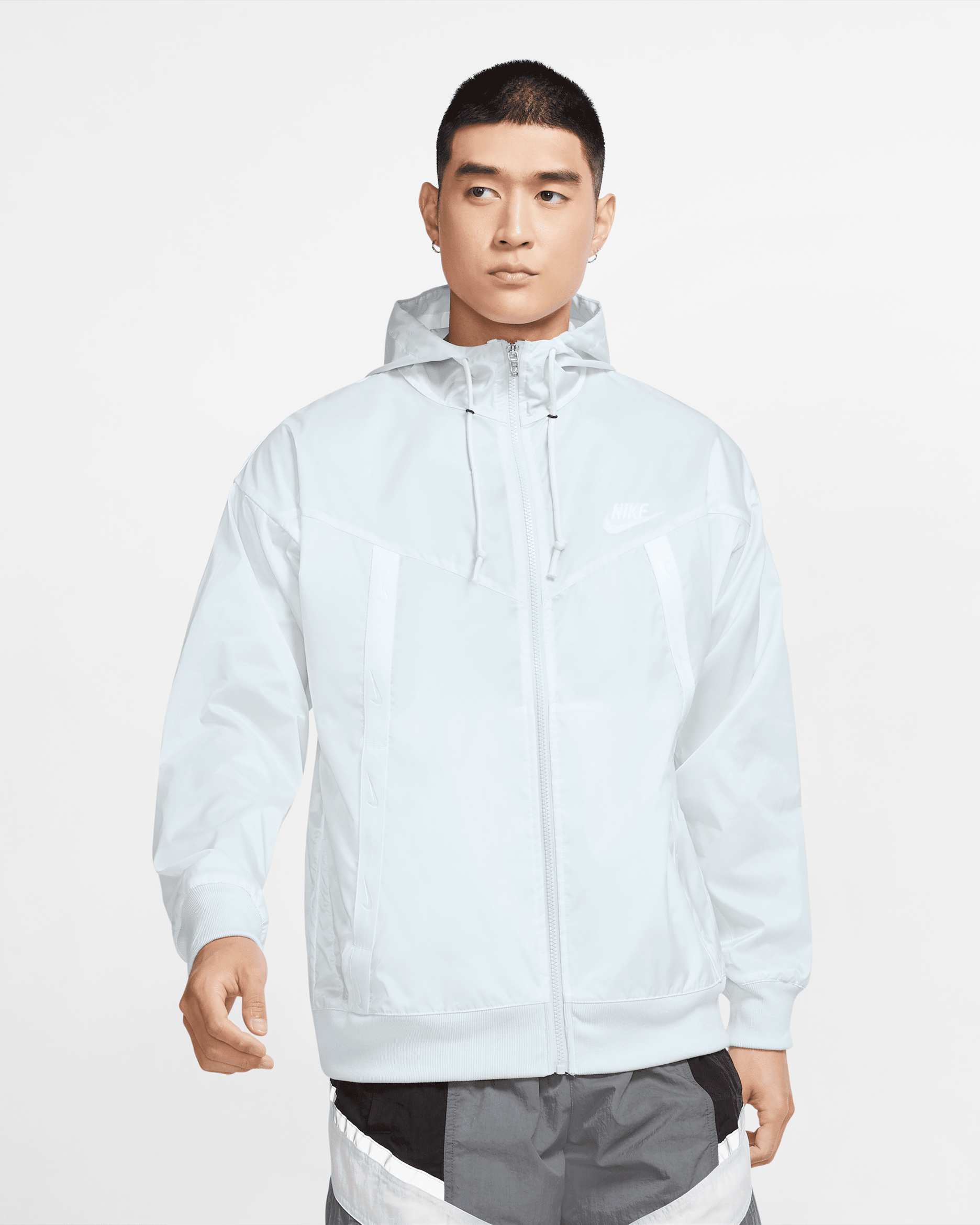 Nike Sportswear Windrunner Men's Jacket - Photon Dust/Summit White/White