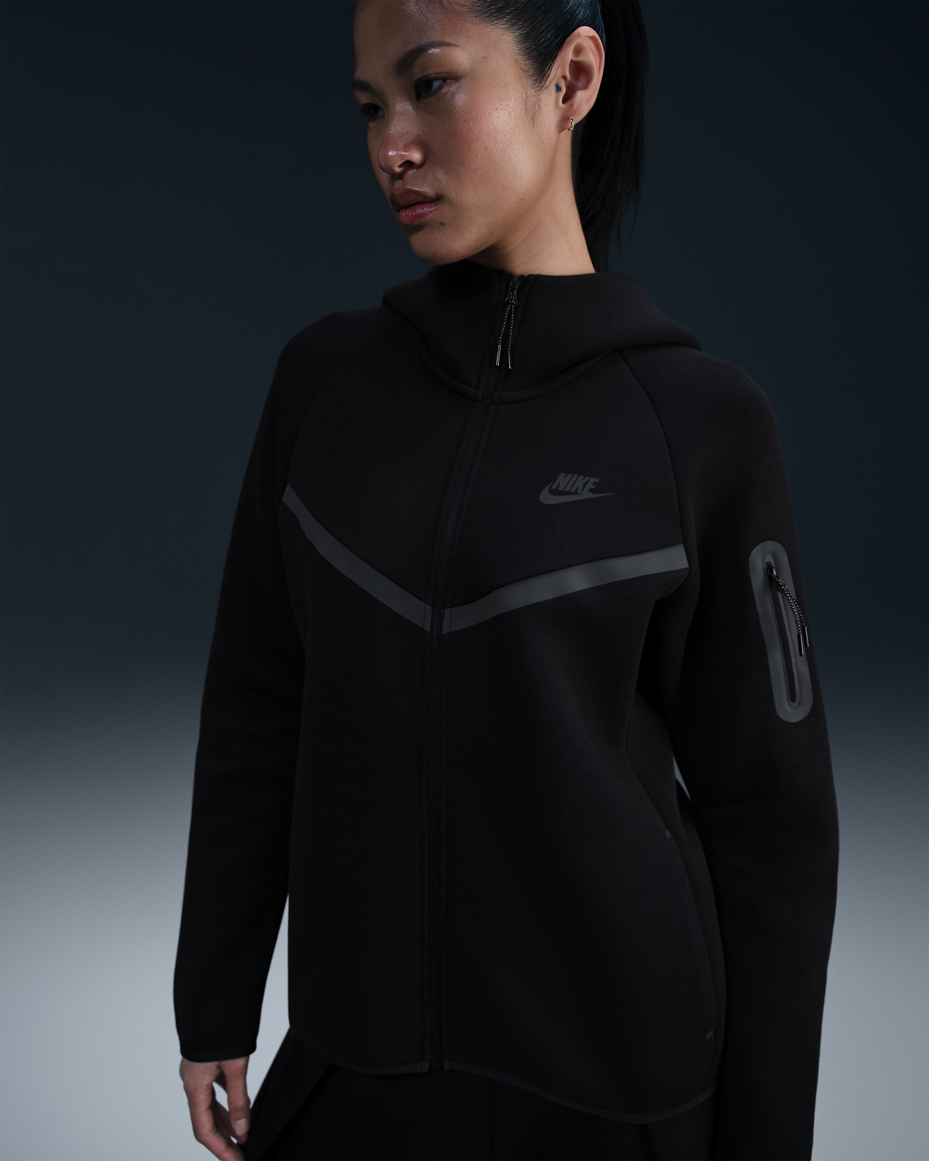 Nike Sportswear Tech Fleece Windrunner Kapuzenjacke (Damen) - Schwarz/Schwarz