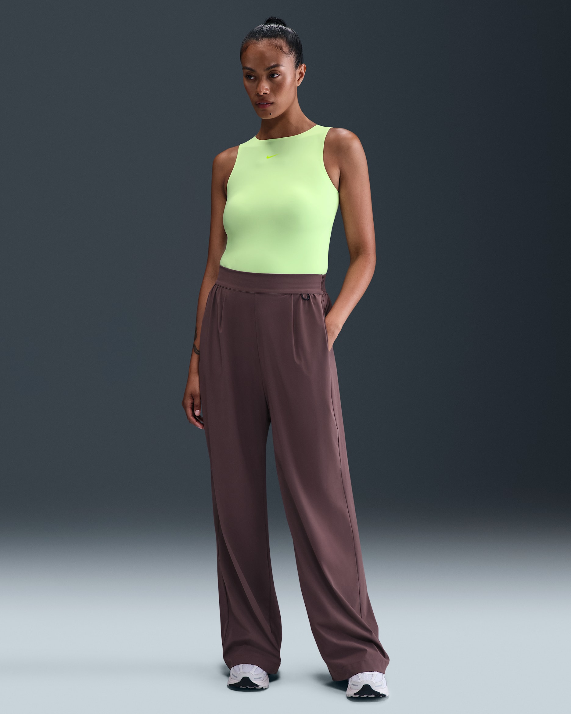 Body de tirantes para mujer Nike Form - Voltio ligero/Hielo volt