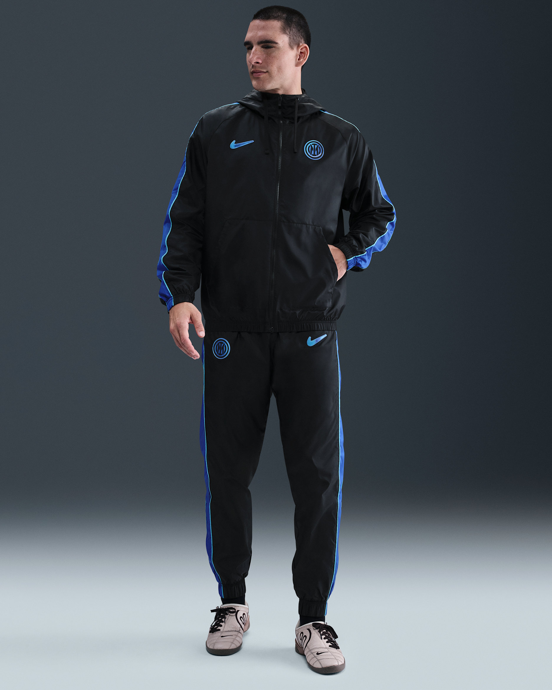 Inter Milan Sport Essentials Men's Nike Football Woven Hooded Tracksuit - Black/Lyon Blue/Chlorine Blue/Chlorine Blue