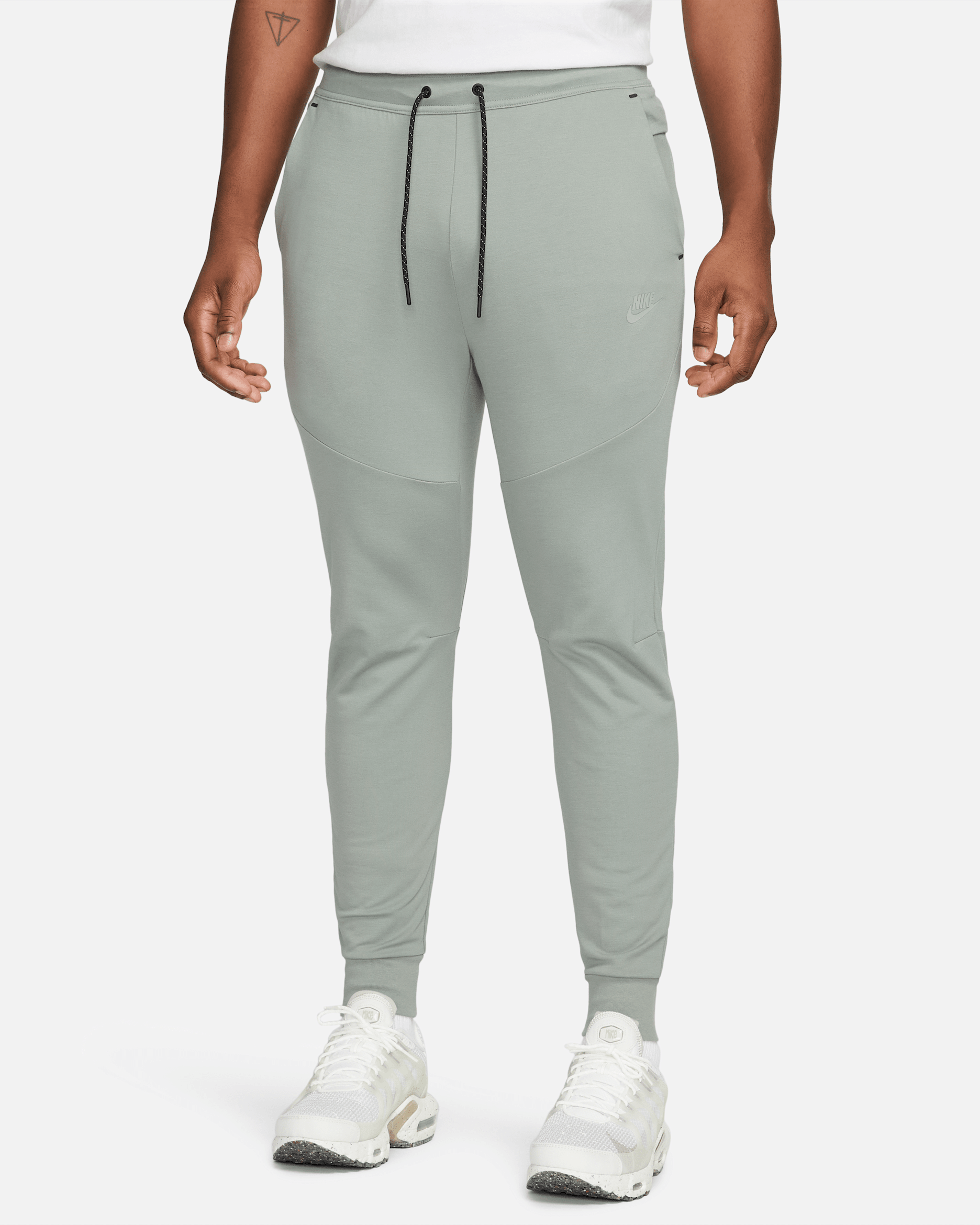 Nike Sportswear Tech Fleece Lightweight Men's Slim-Fit Jogger Sweatpants - Mica Green/Mica Green