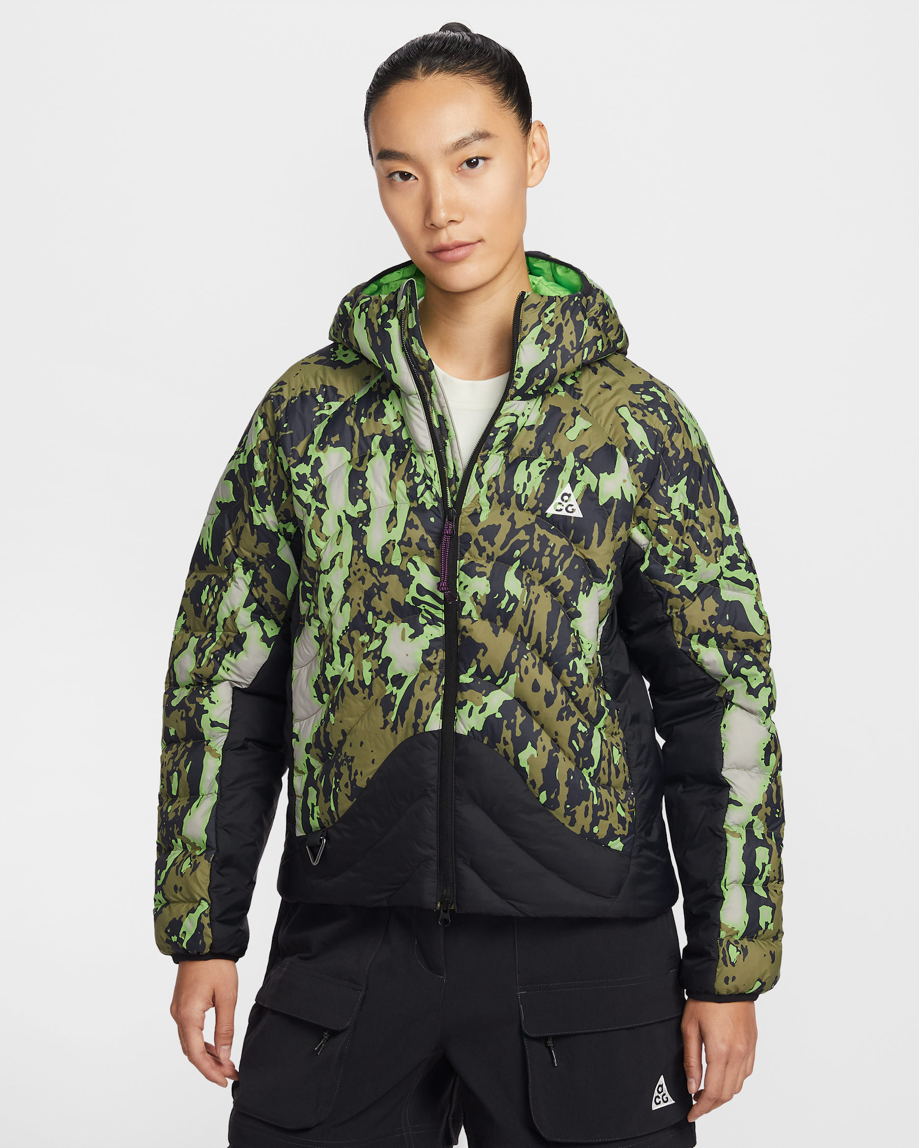 나이키 ACG '라바 플로우' 여성 써마 핏 ADV 재킷 - 칼리지 그레이/블랙/민 그린/서밋 화이트