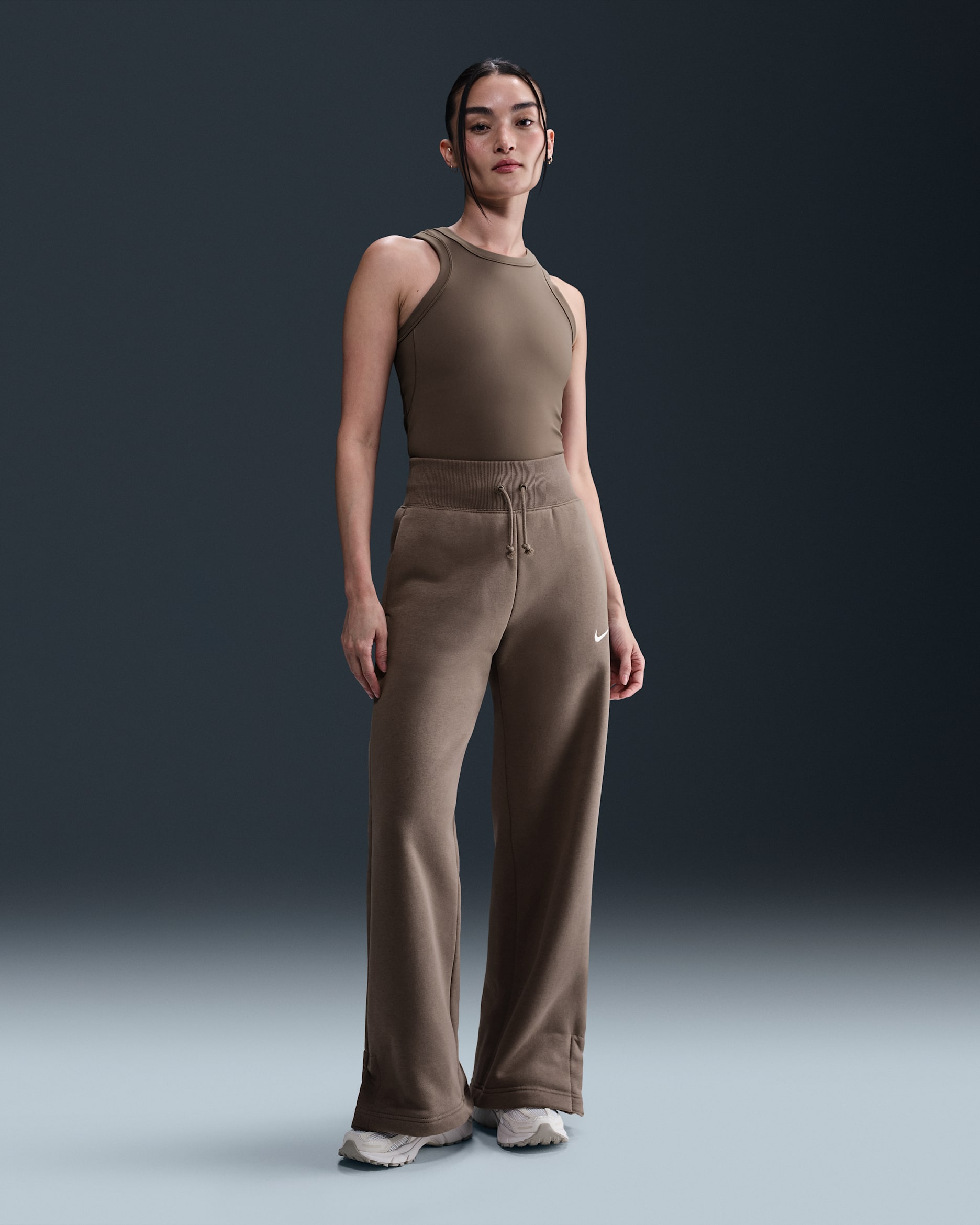 Nike Sportswear Phoenix Fleece Women's High-Waisted Wide-Leg Tracksuit Bottoms - Mink Brown/Sail
