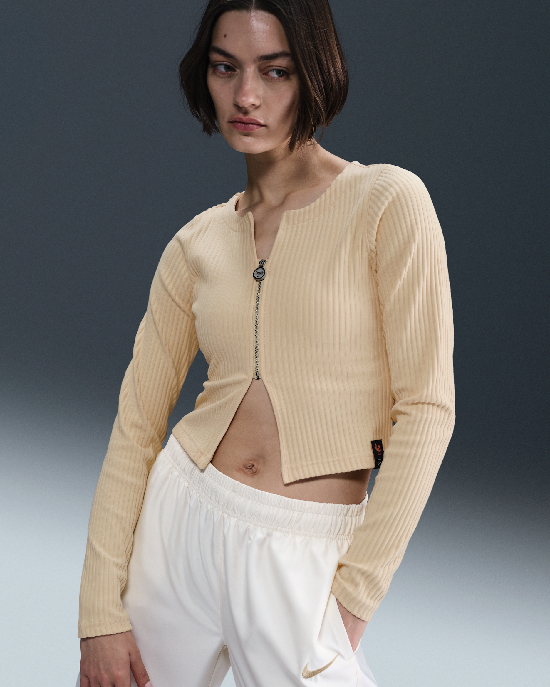 FFF Chill Rib Women's Nike Football Slim Full-Zip Cardigan - Pale Vanilla/Pale Ivory