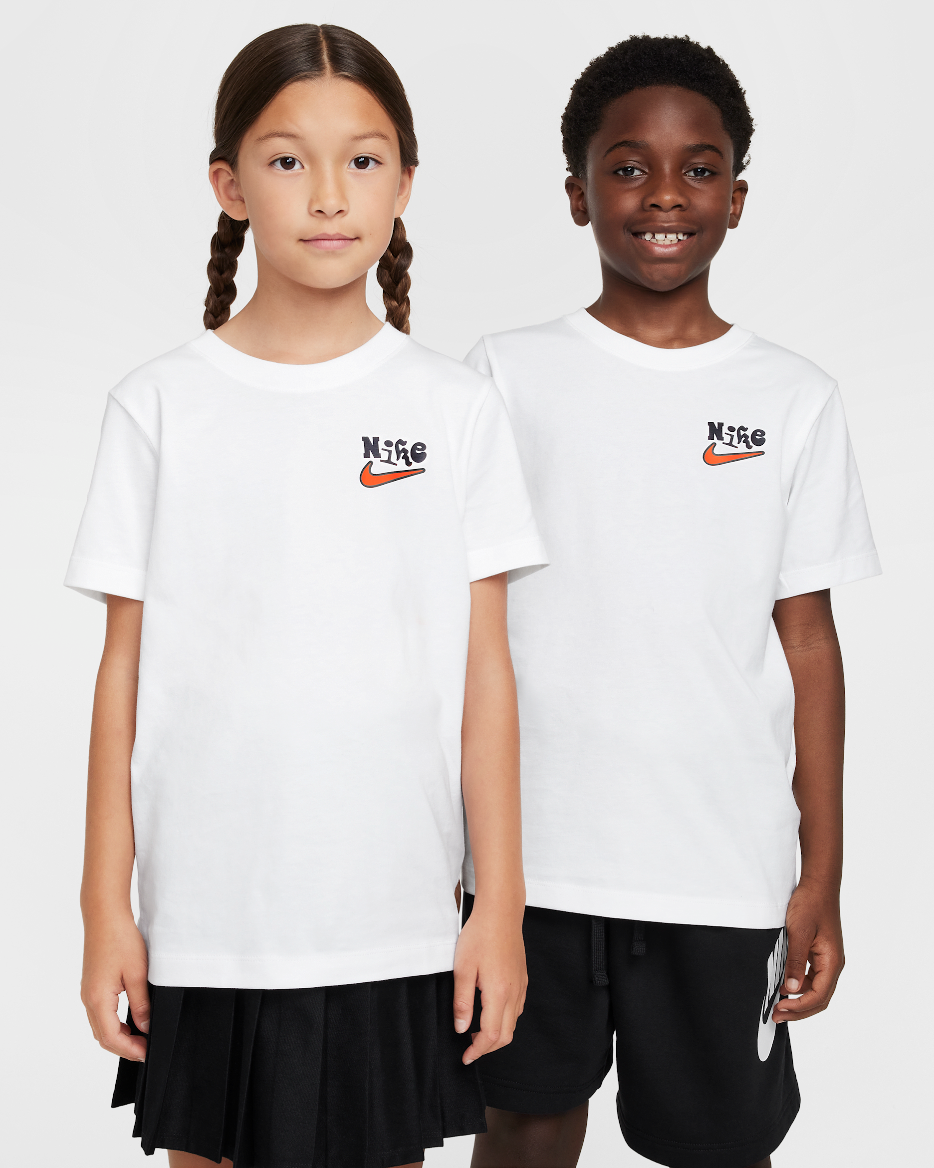 Nike Sportswear Older Kids' T-Shirt - White