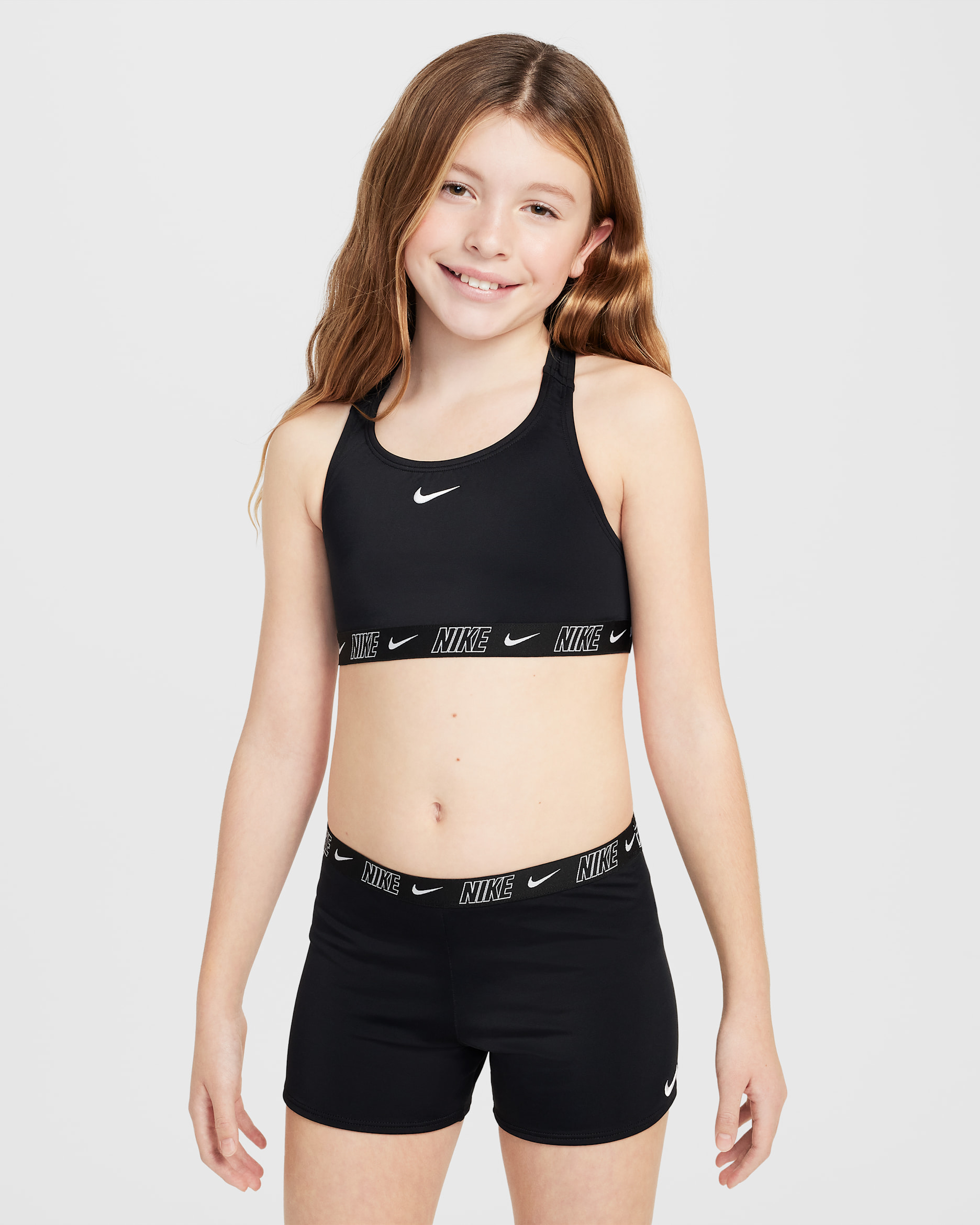 Conjunto de shorts y bikini de espalda deportiva para niña talla grande Nike Swim - Negro/Negro/Blanco