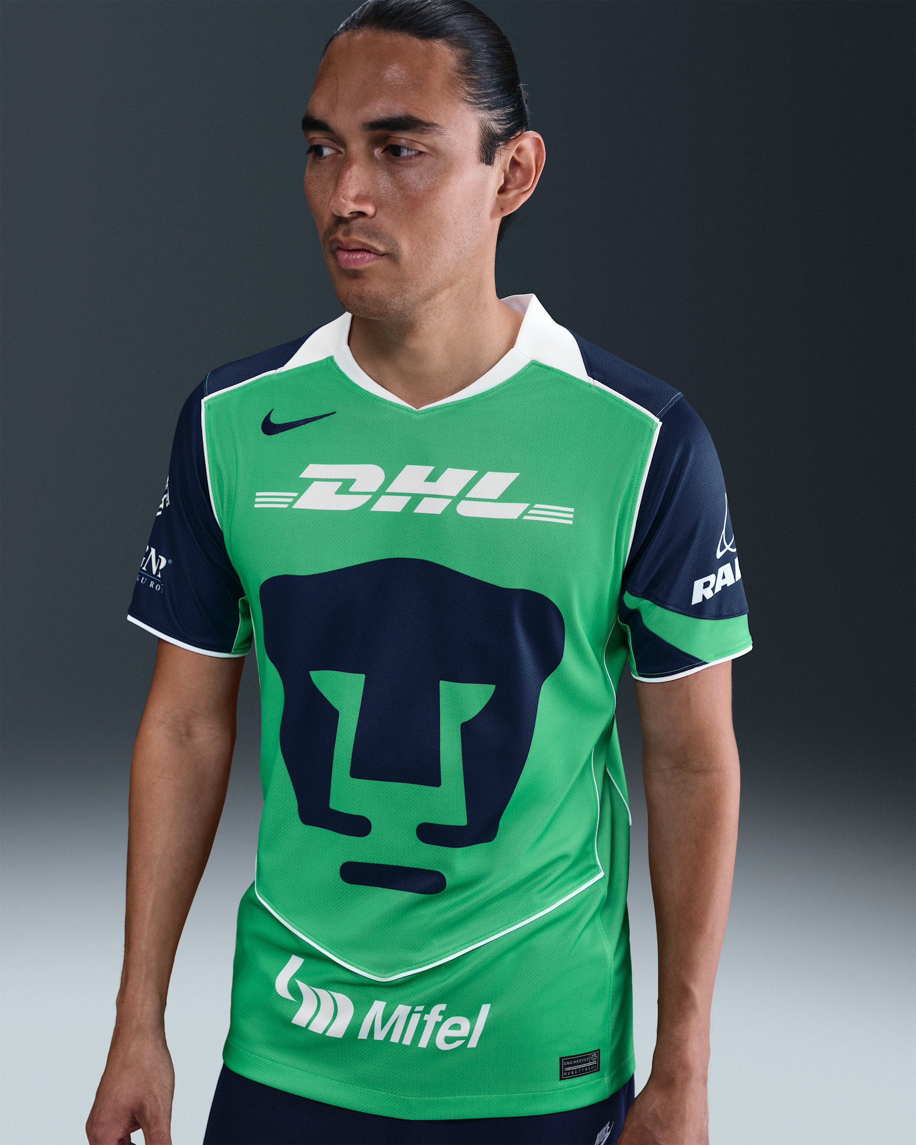 Jersey de fútbol Nike Dri-FIT Total 90 Replica de los Pumas UNAM alternativo 2025/26 Stadium para hombre - Verde impacto/Azul vacío/Blanco/Azul vacío