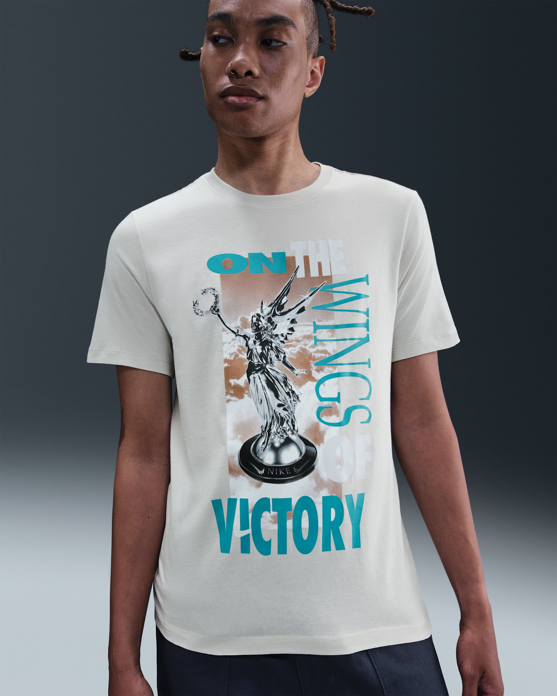 Playera Nike Sportswear - Hueso claro