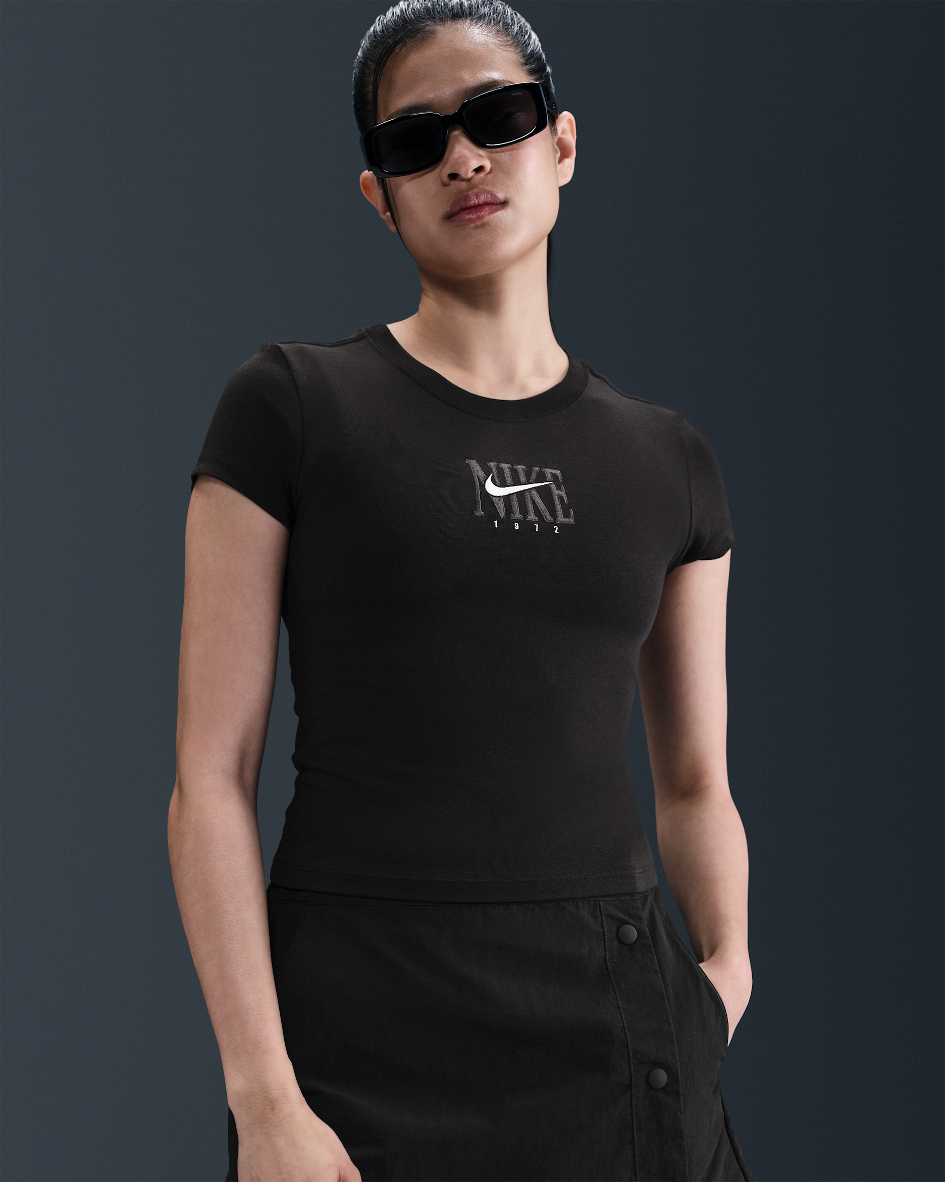 Nike Sportswear Women's Slim Short-Sleeve Graphic T-Shirt - Black