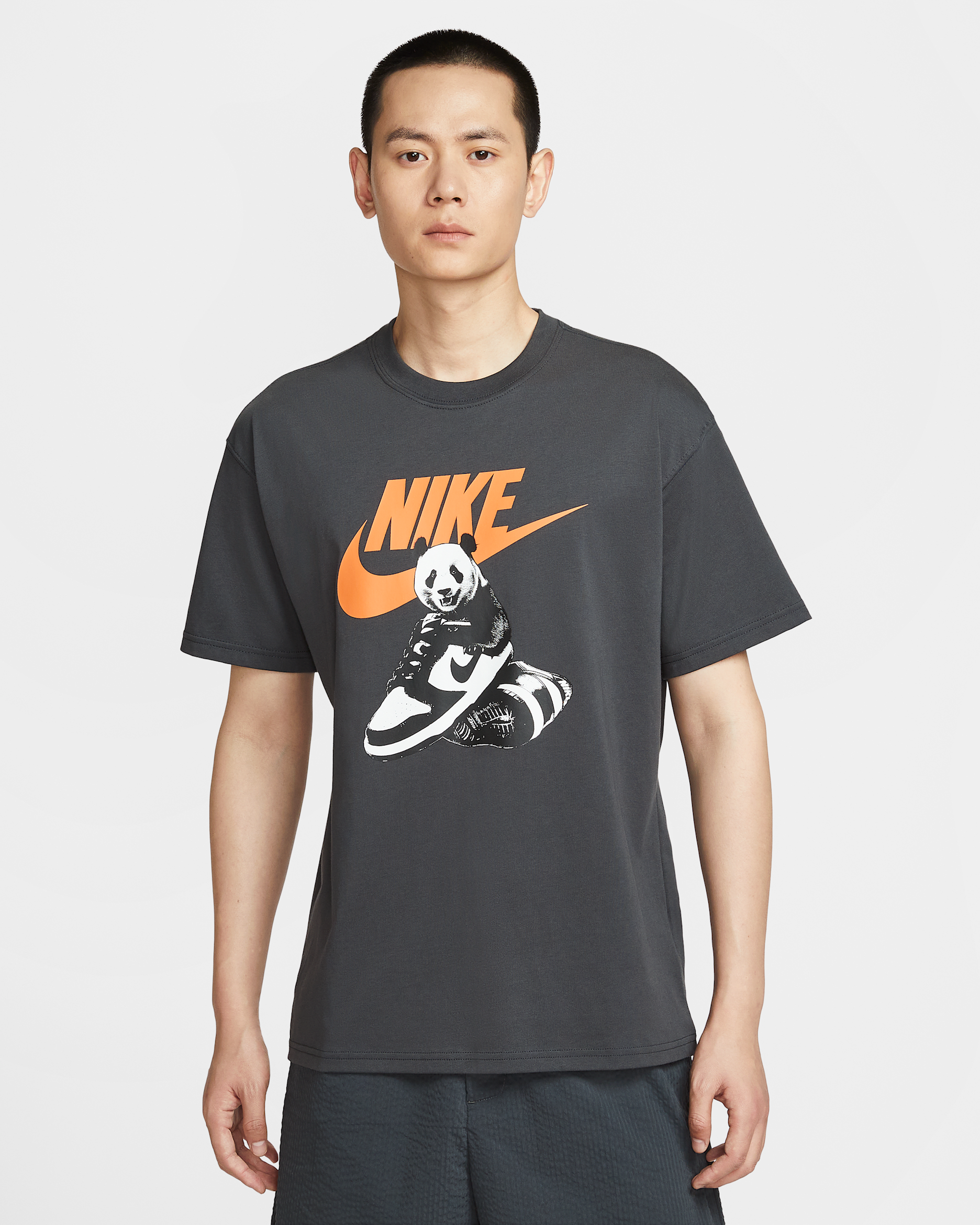 Nike Sportswear Men's T-Shirt - Anthracite