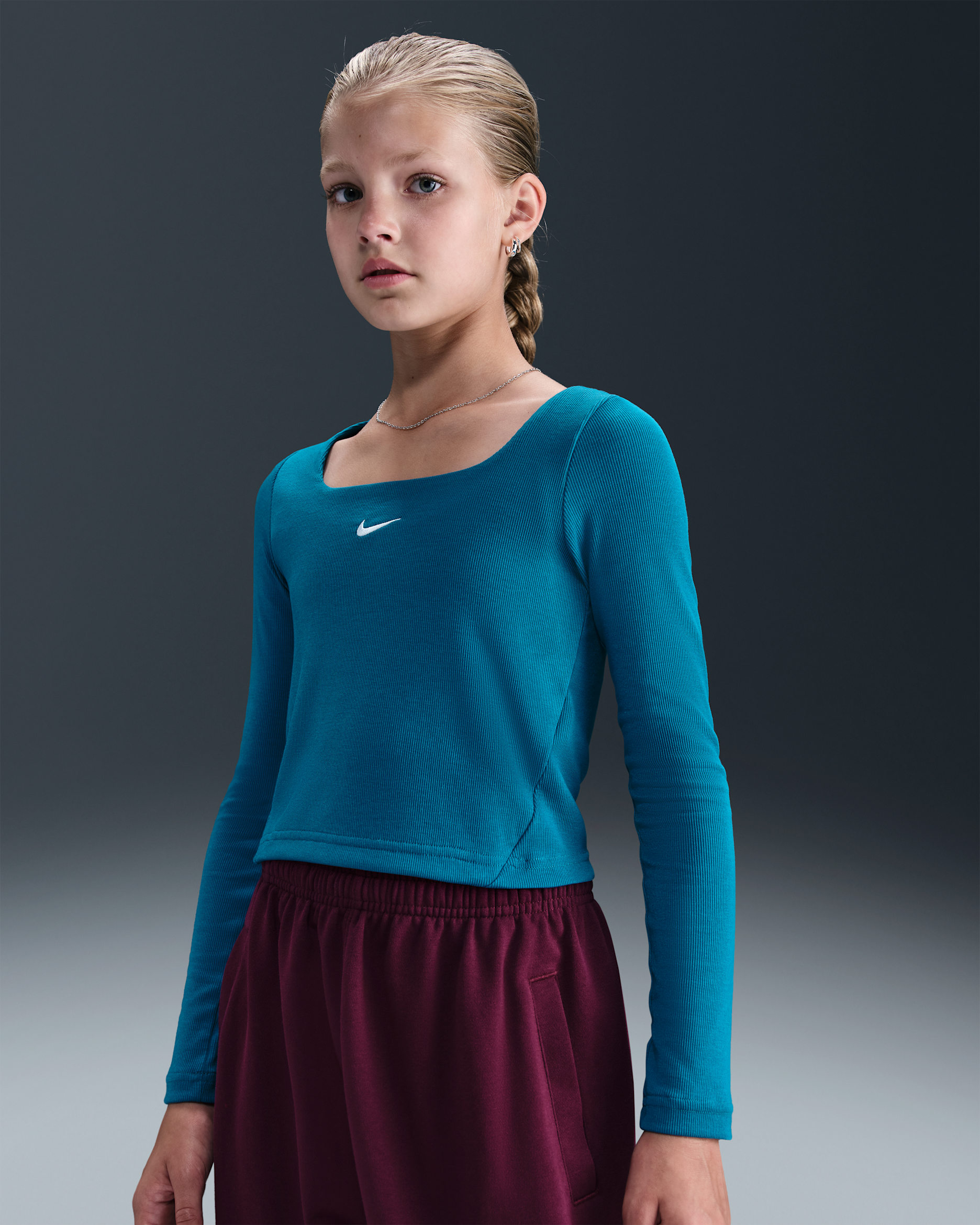 Nike Sportswear Big Kids' (Girls') Long-Sleeve Square-Neck Top - Green Abyss/White
