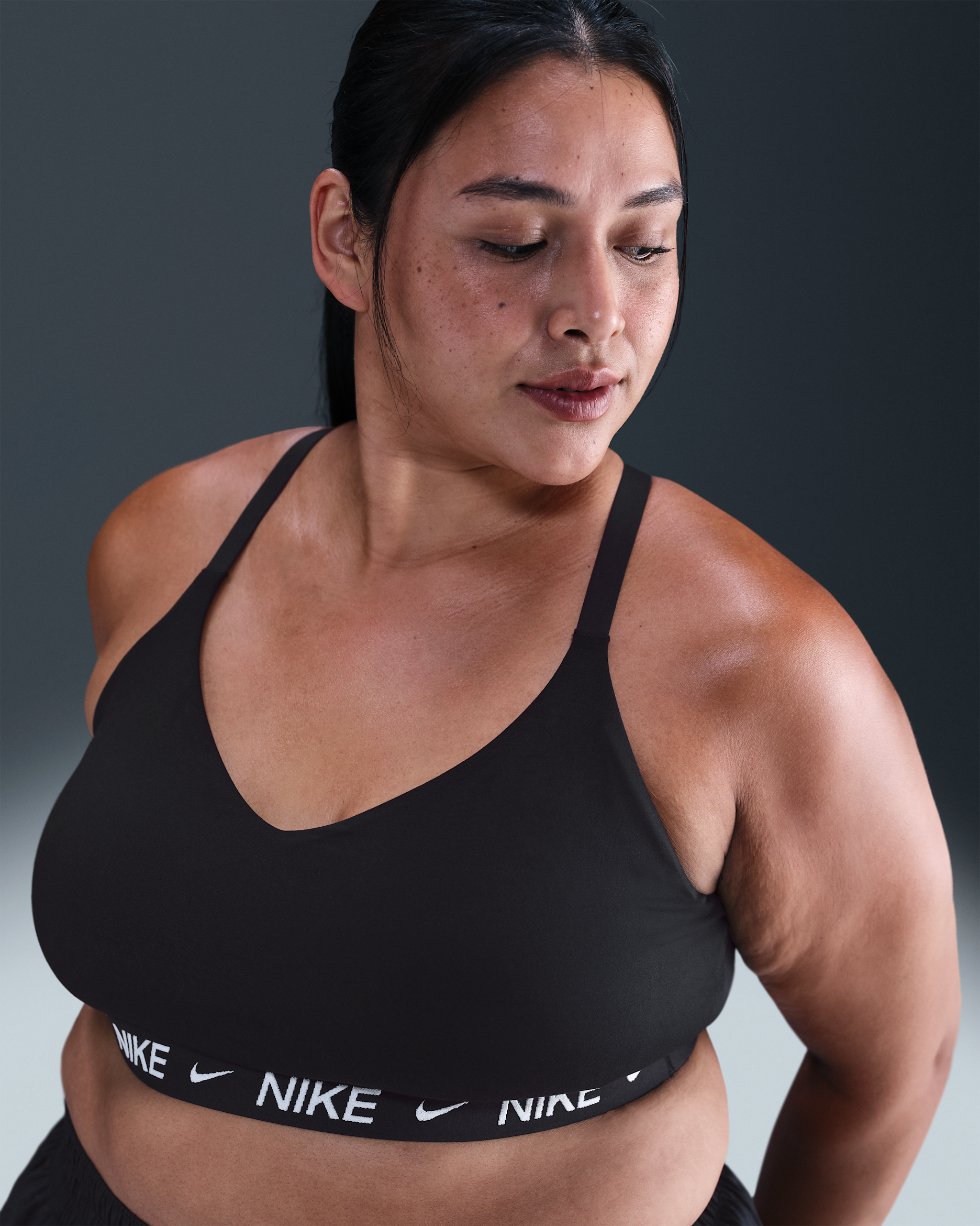 Sutiã de desporto ajustável almofadado Nike Indy Light Support para mulher (tamanhos grandes) - Preto/Preto/Branco