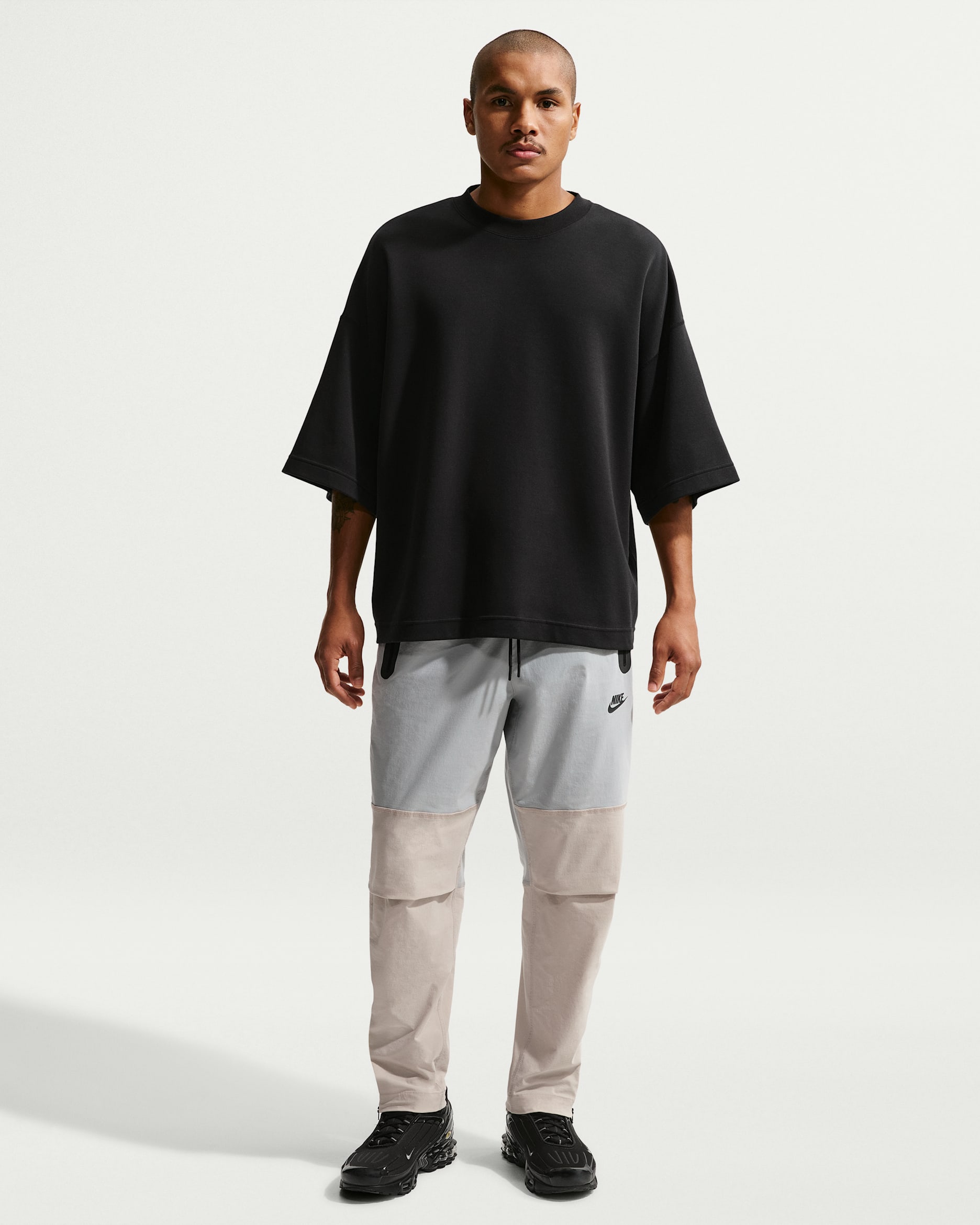 Pantalon tissé Nike Tech pour homme - Wolf Grey/Cream II/Noir