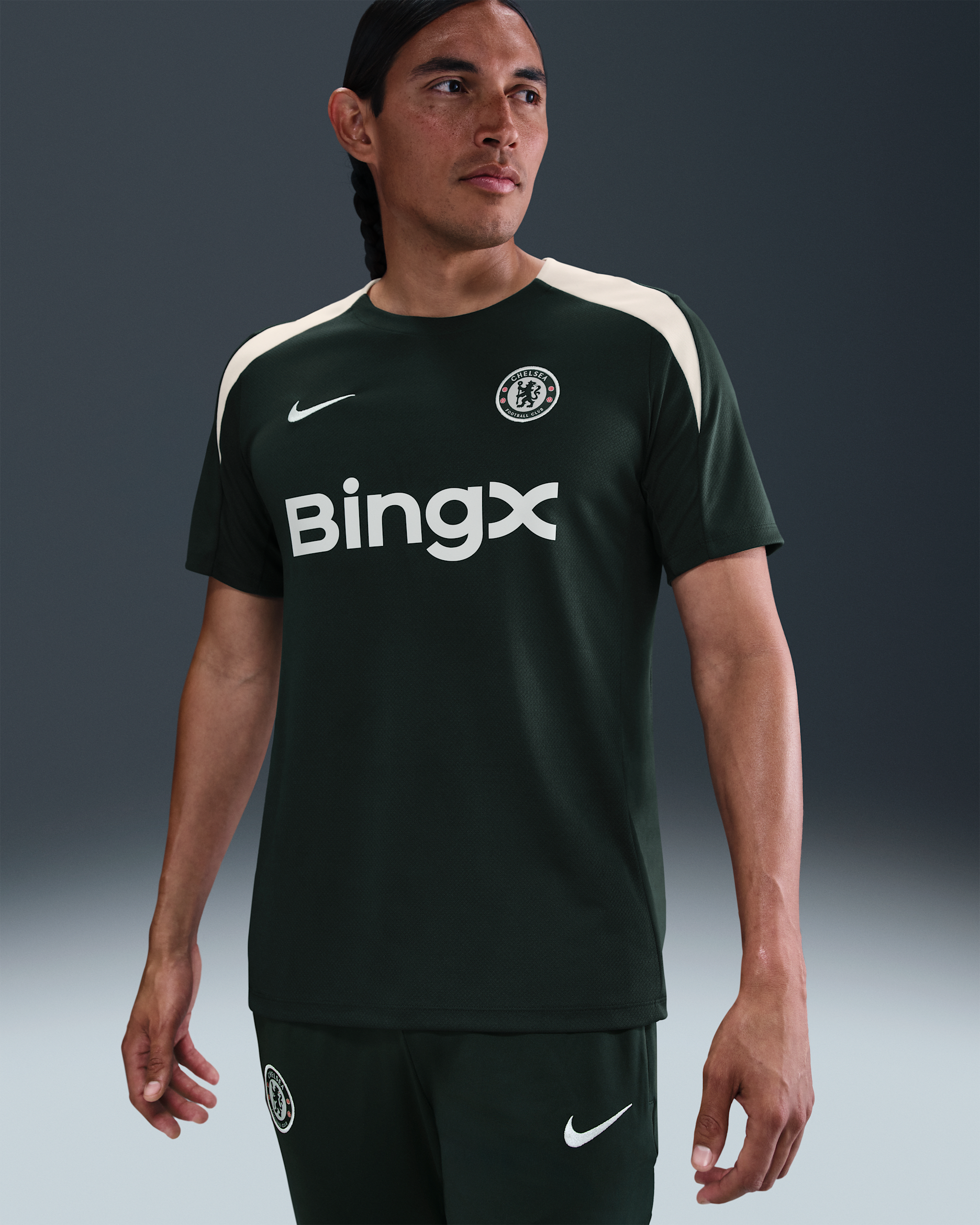 Chelsea F.C. Strike Men's Nike Dri-FIT Football Short-Sleeve Top - Outdoor Green/Outdoor Green/Phantom/Phantom