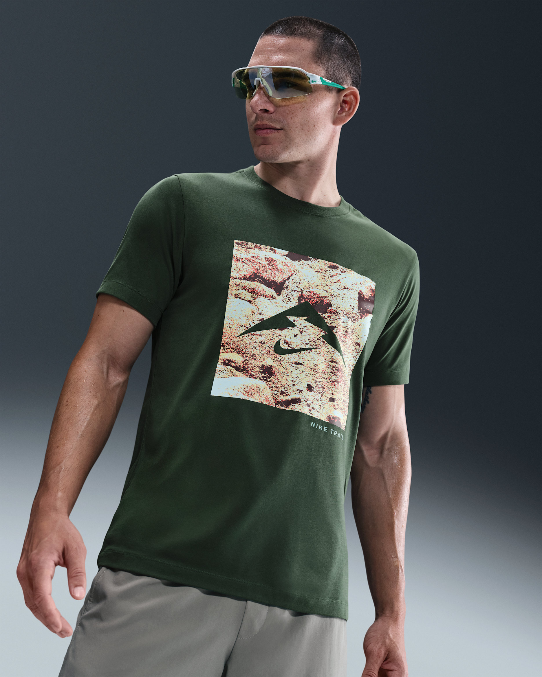 Nike Men's Dri-FIT Trail-Running T-Shirt - Fir