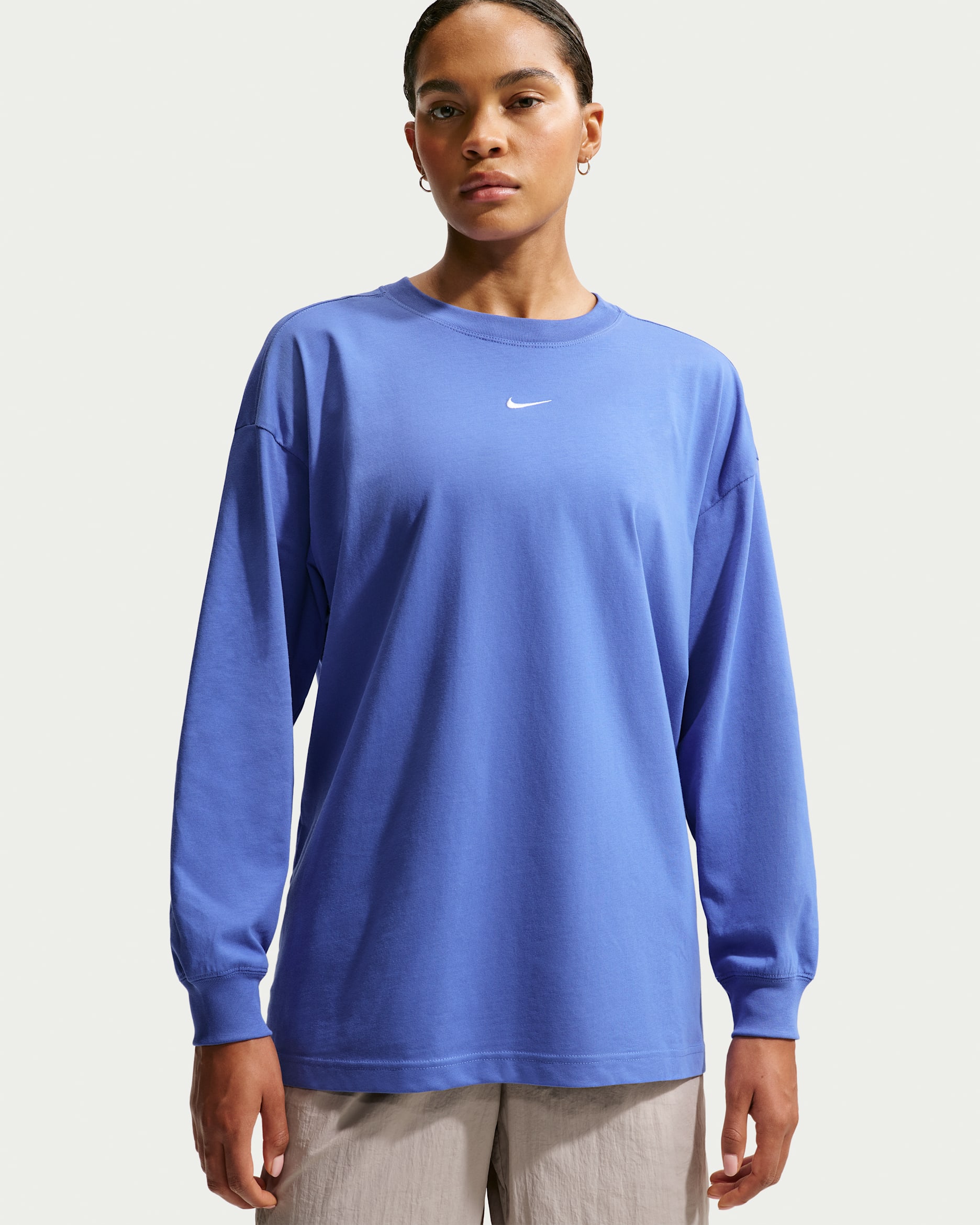 Nike Sportswear Women's Oversized Long-Sleeve T-Shirt - Light Medium Blue/White