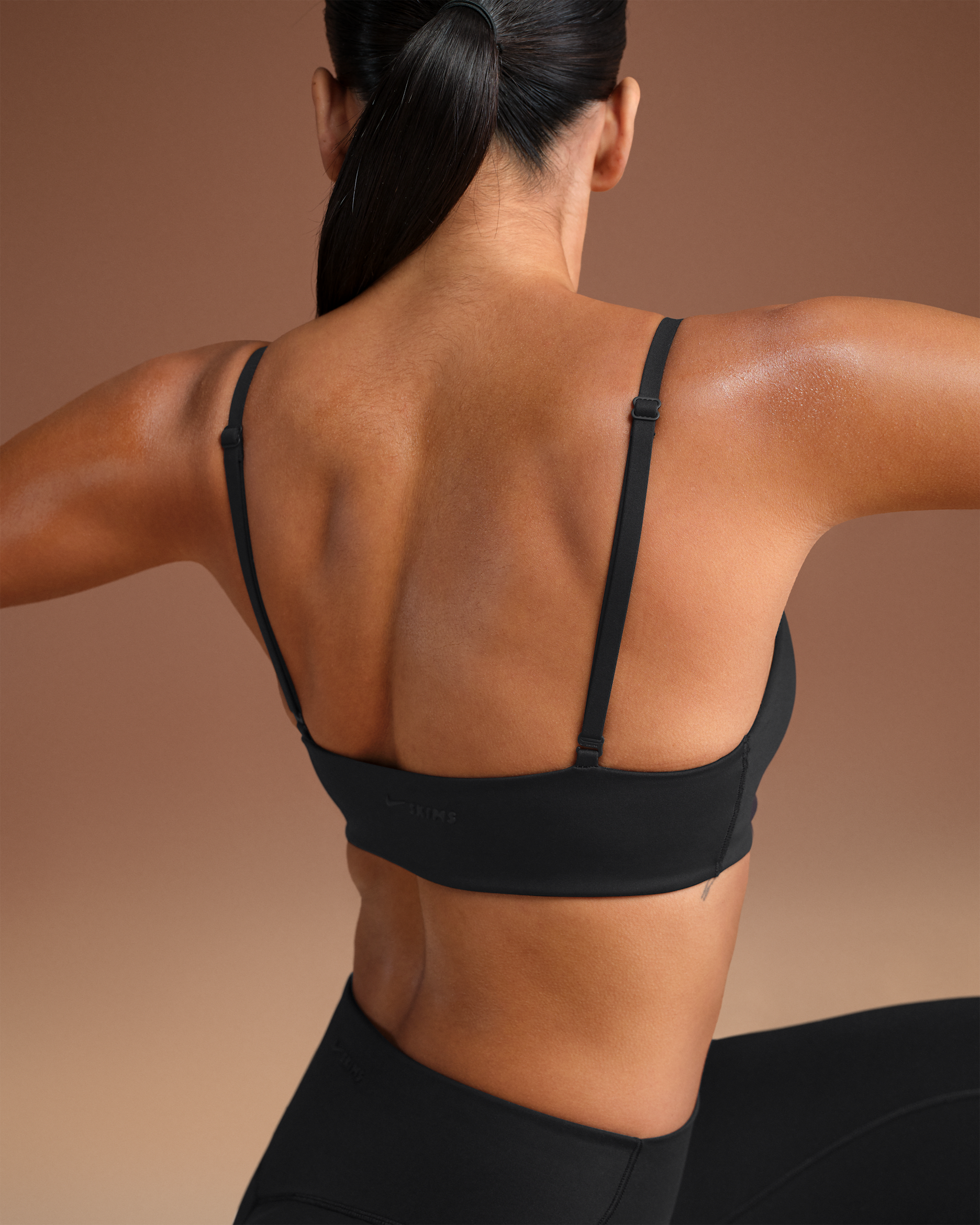 NikeSKIMS Matte Women's Micro-Scoop Bra