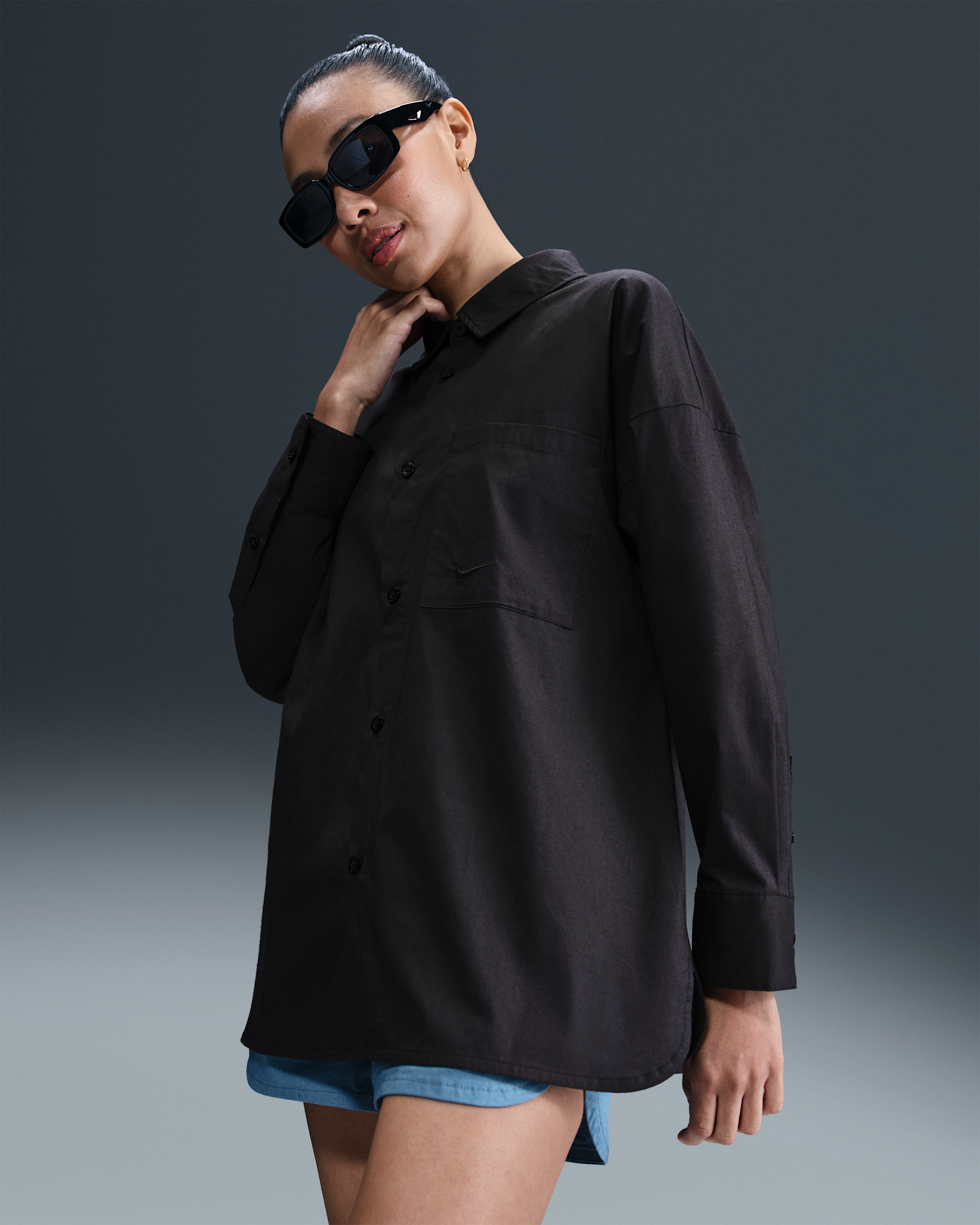 เสื้อติดกระดุมแขนยาวทรงหลวมผู้หญิง Nike Sportswear Chill Poplin - ดำ/ดำ