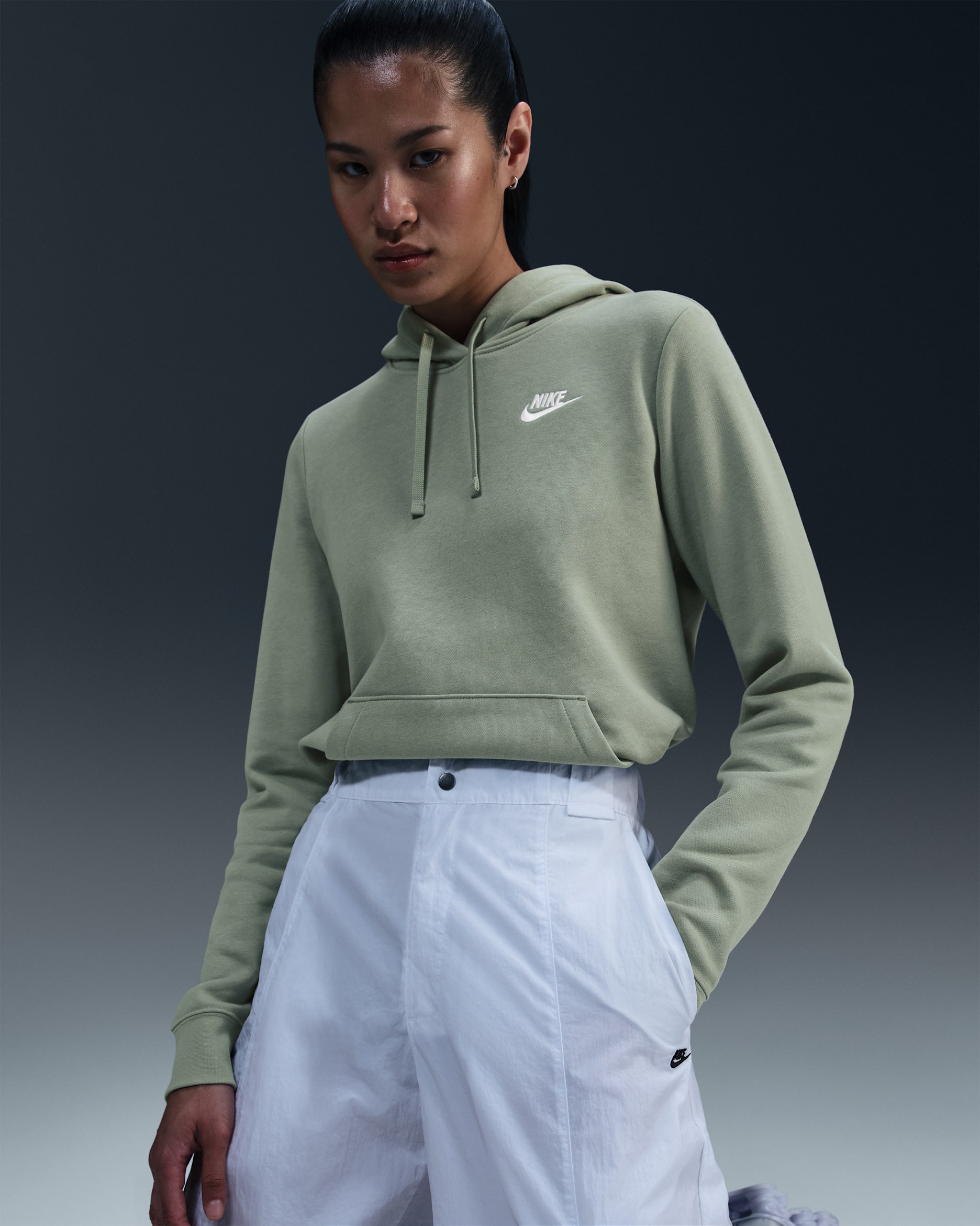 Nike Sportswear Club Fleece Women's Pullover Hoodie - Jade Horizon/White