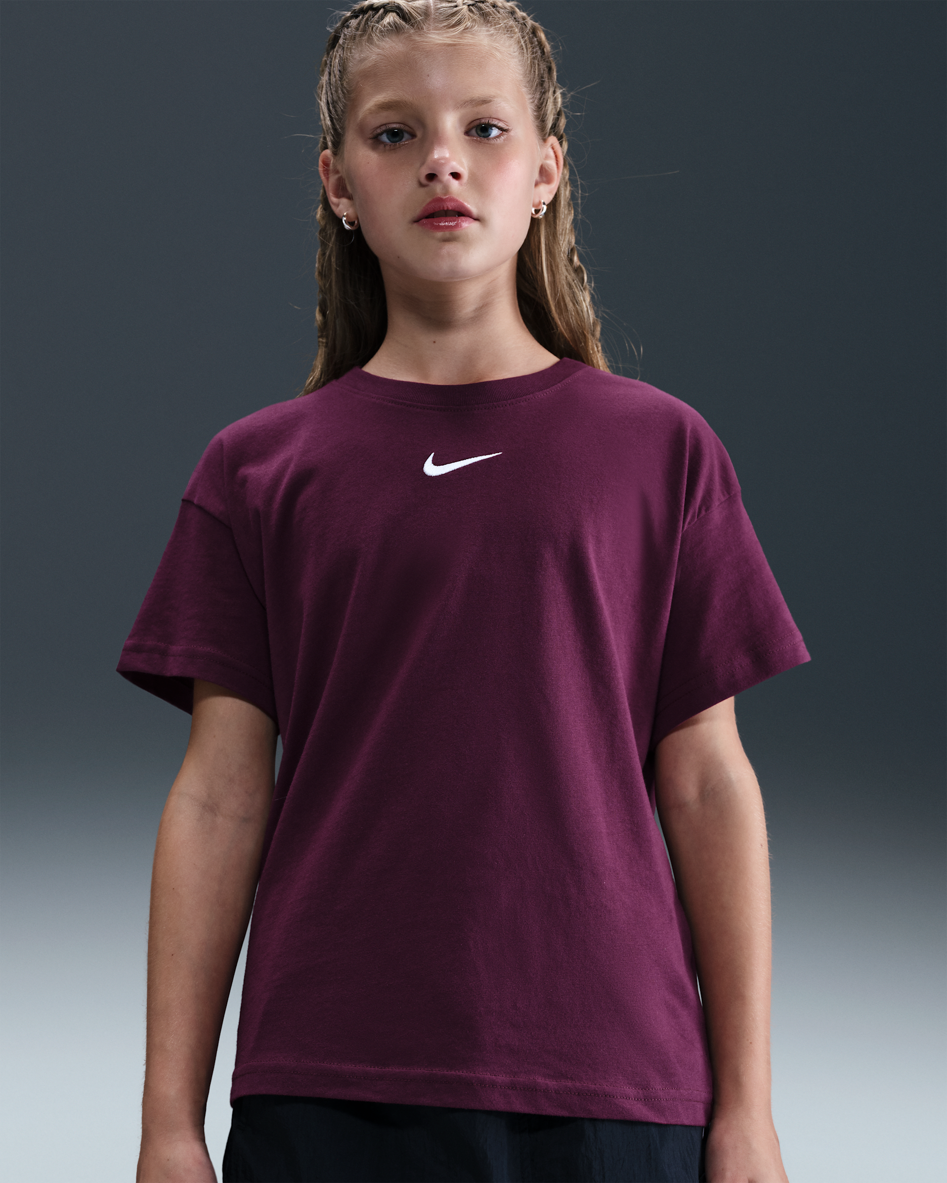 Nike Sportswear Essential Older Kids' (Girls') T-Shirt - Bordeaux