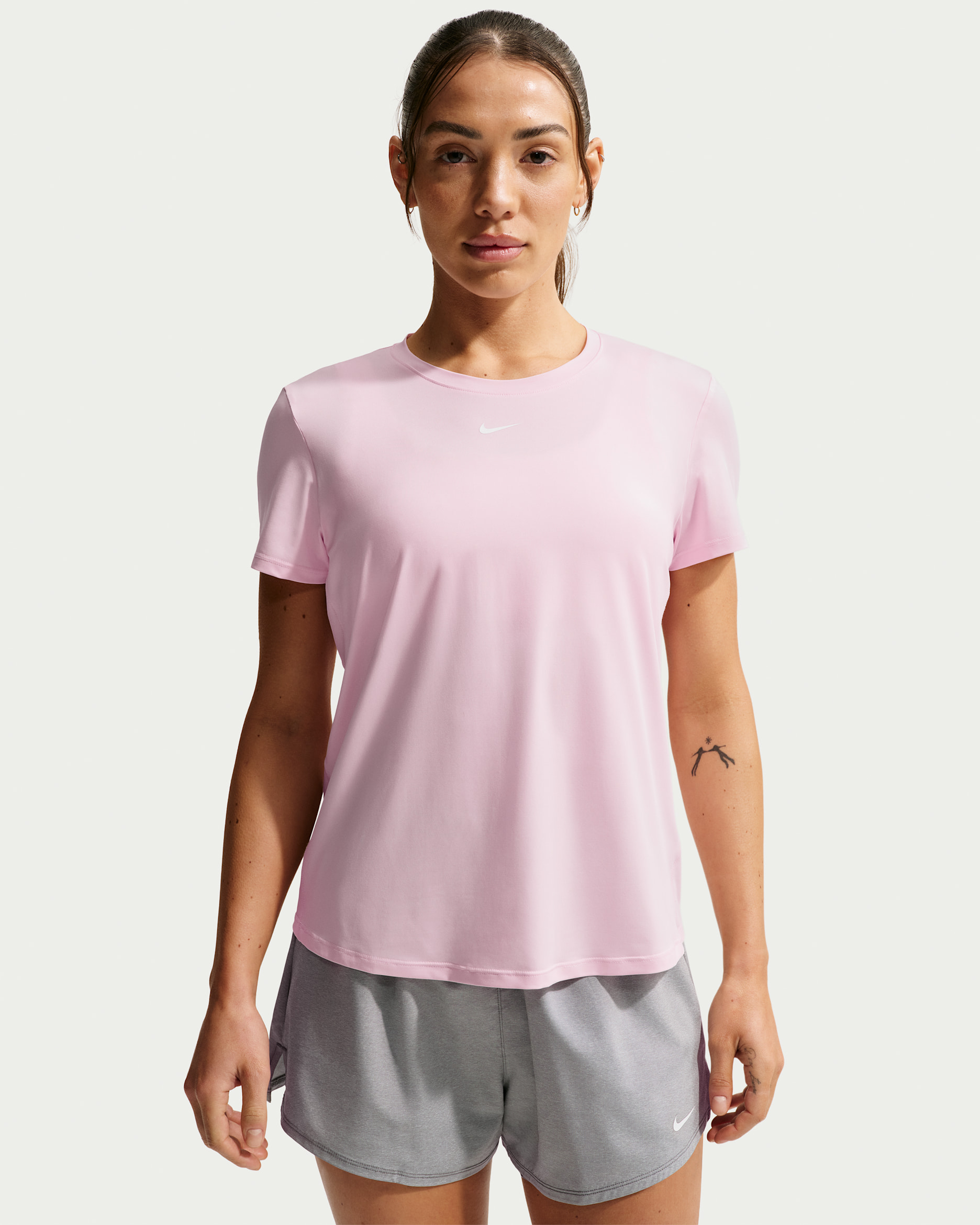 Haut à manches courtes Dri-FIT Nike One Classic pour femme - Pink Foam/Blanc