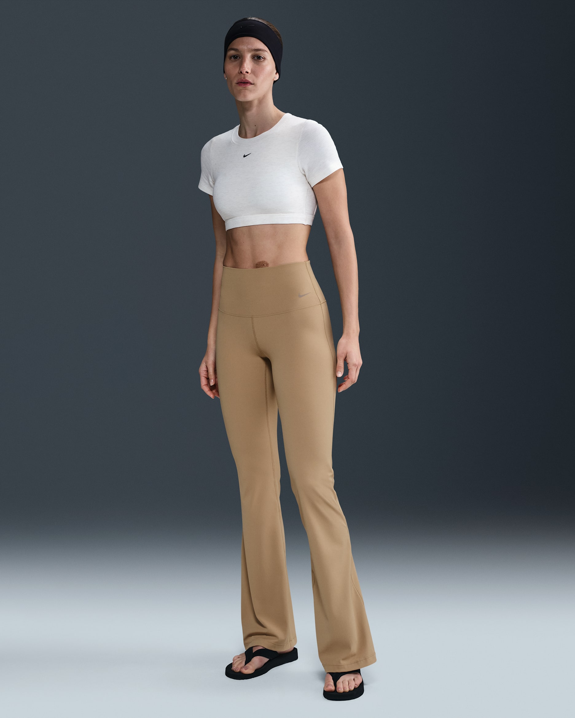 Legging évasé taille haute Nike Zenvy pour femme - Parachute Beige/Noir