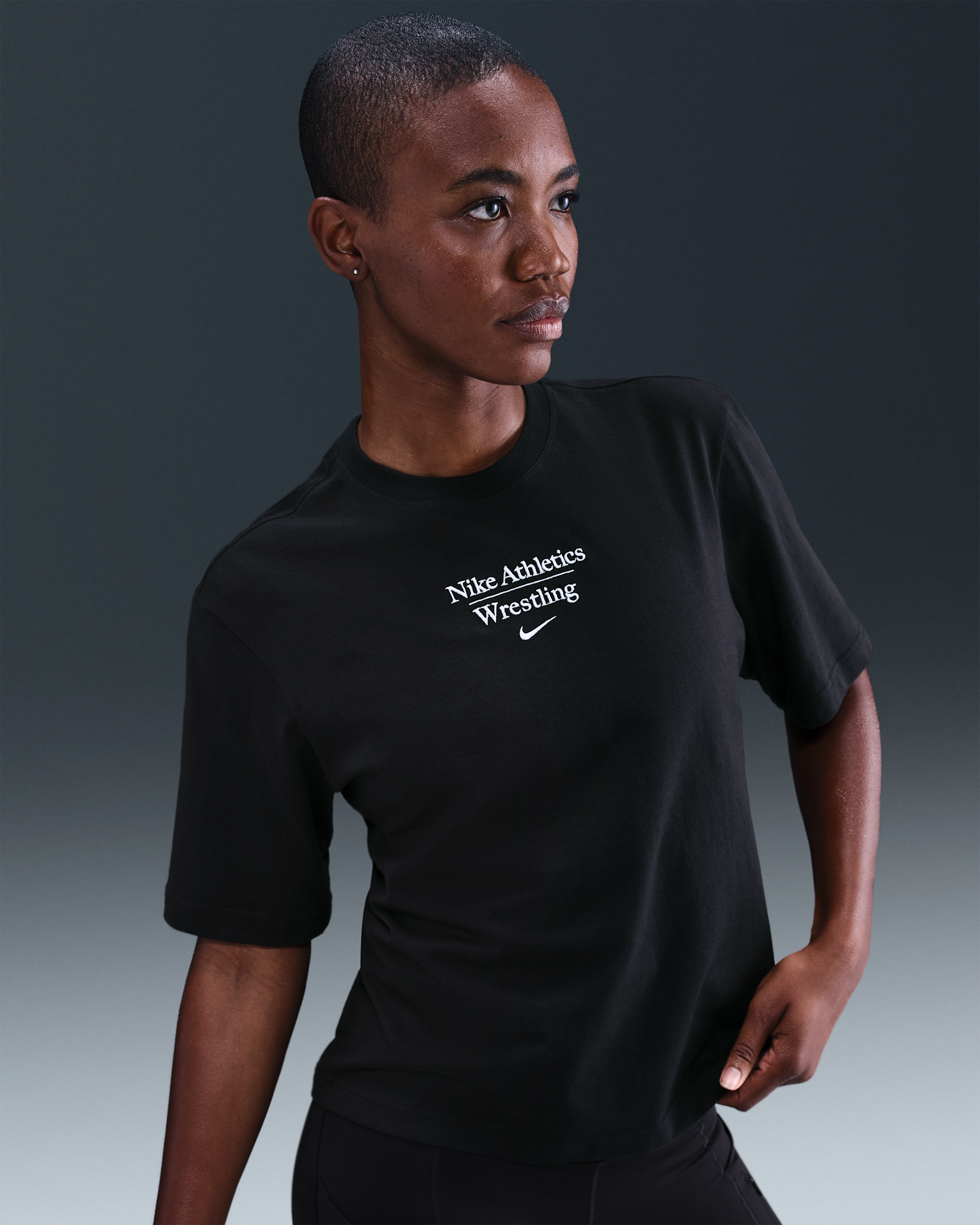 Playera de corte cuadrado para mujer Nike Wrestling - Negro