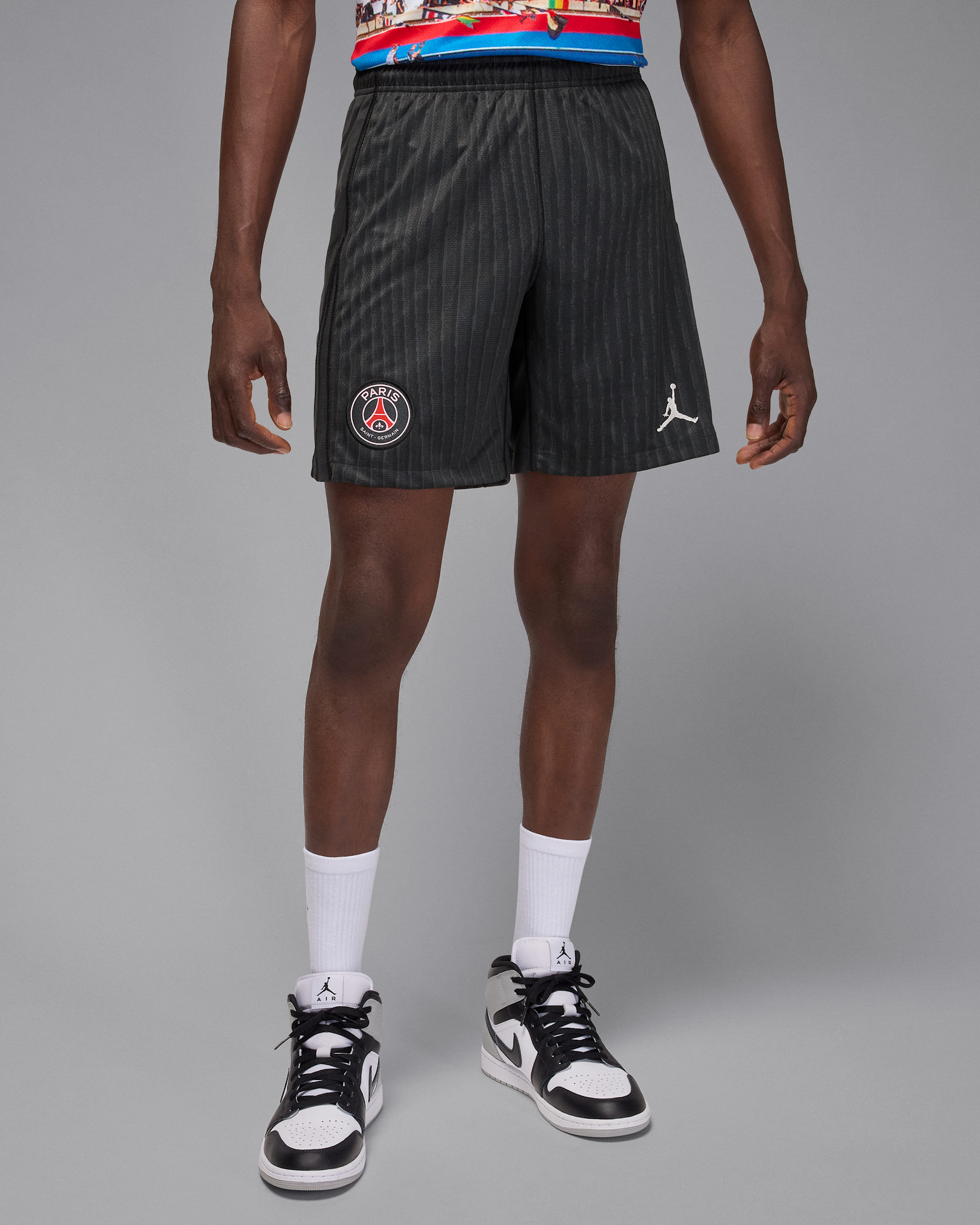 Paris Saint-Germain 2025/26 Stadium Fourth Men's Jordan Dri-FIT Football Replica Shorts - Off-Noir/Black/Pearl Pink