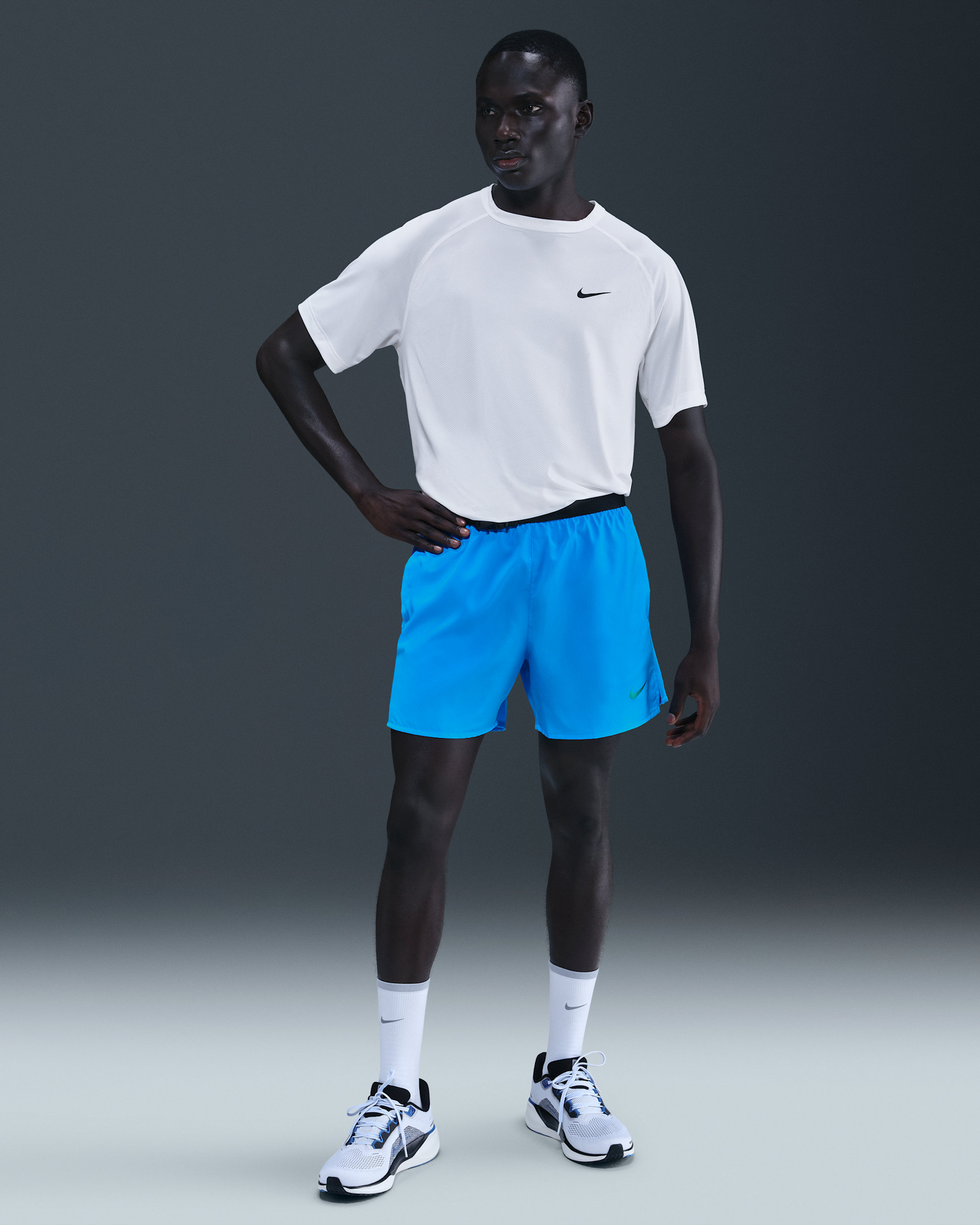 Nike Challenger Men's Dri-FIT 13cm (approx.) Brief-lined Running Shorts - Blue Hero/Blue Hero/Black