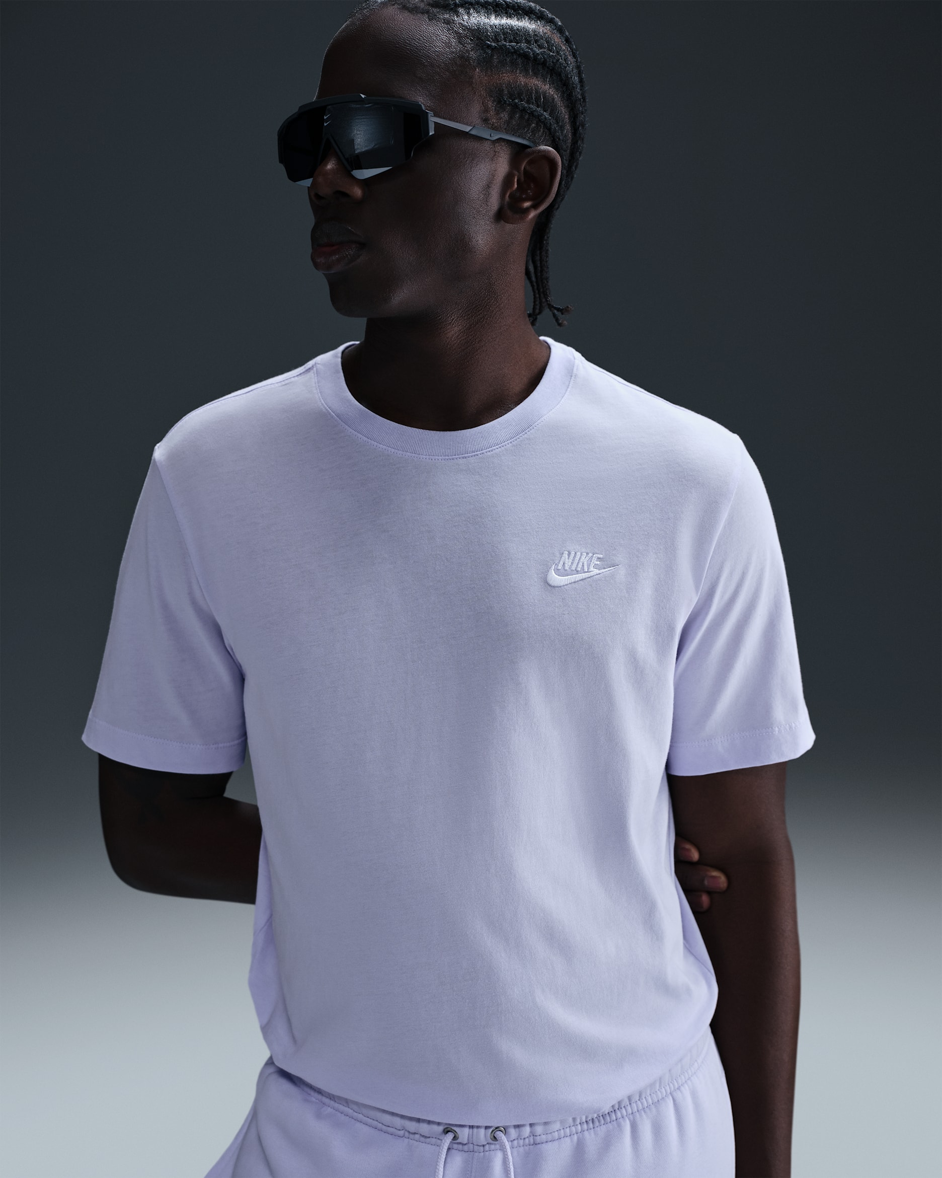 Nike Sportswear Club Men's T-Shirt - Amethyst Tint