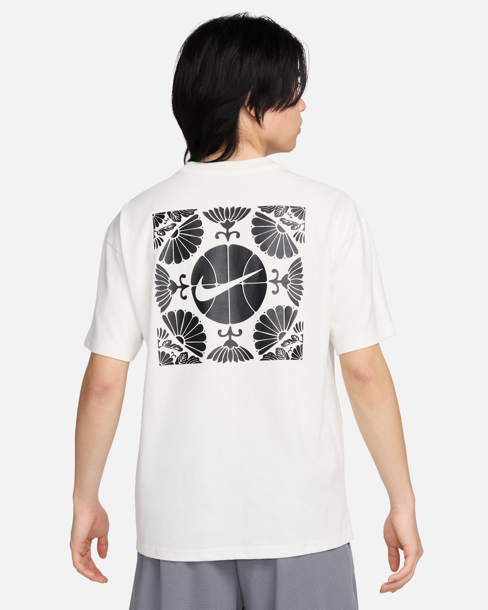 Nike Men's Max90 Basketball T-Shirt - Sail