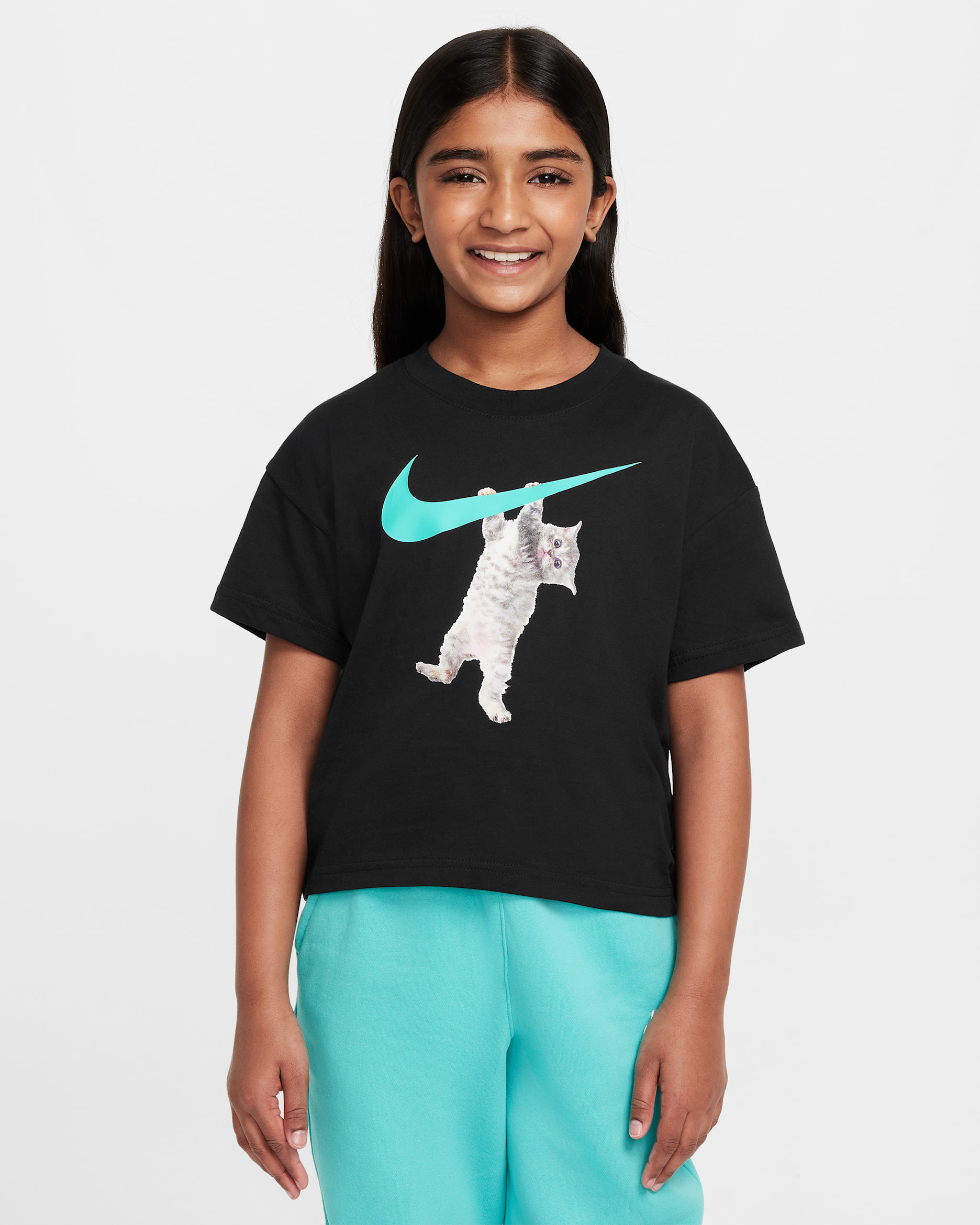 Nike Sportswear Older Kids' (Girls') T-Shirt - Black