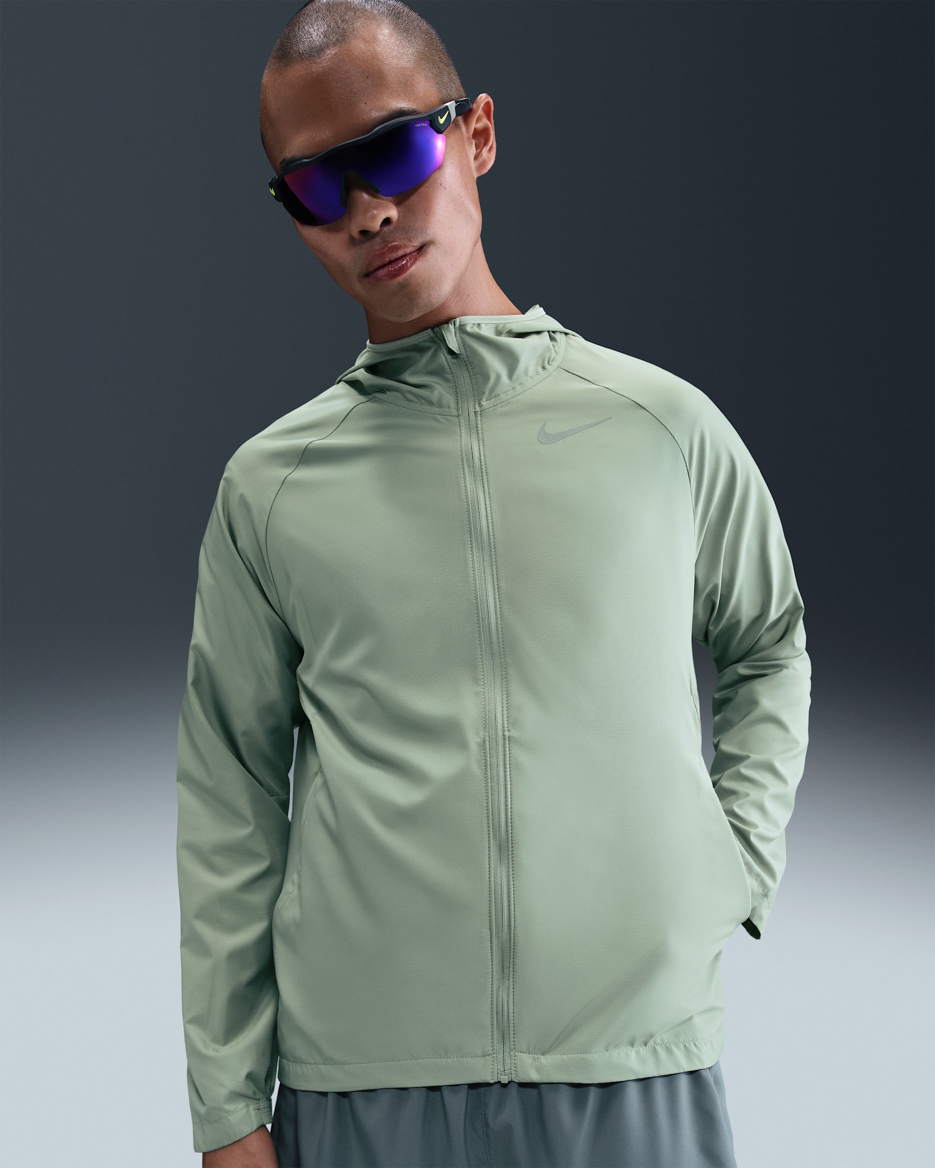 Nike Essential Men's Hooded Running Jacket - Jade Horizon