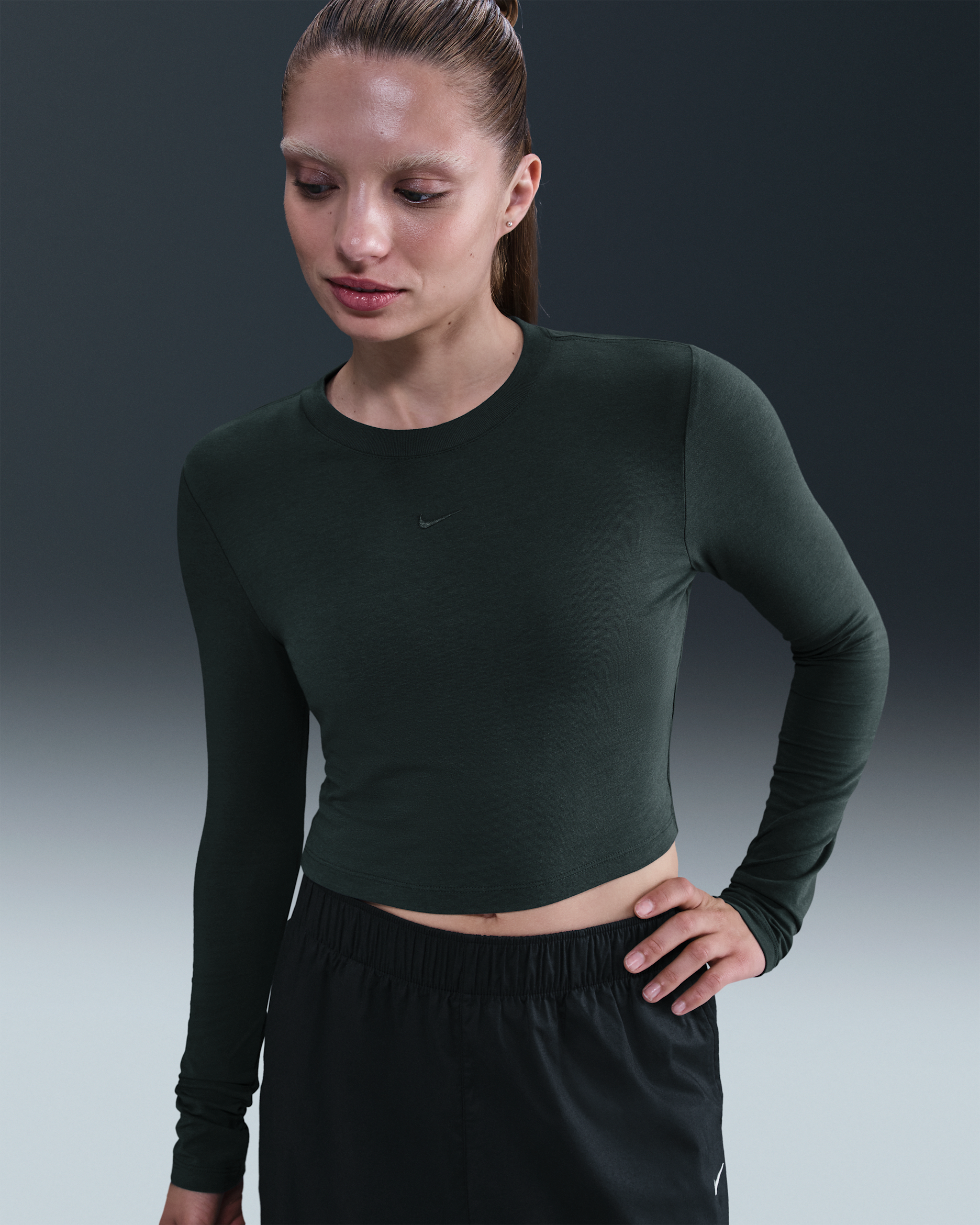 Playera de manga larga slim cropped para mujer Nike Sportswear Chill Knit - Alga