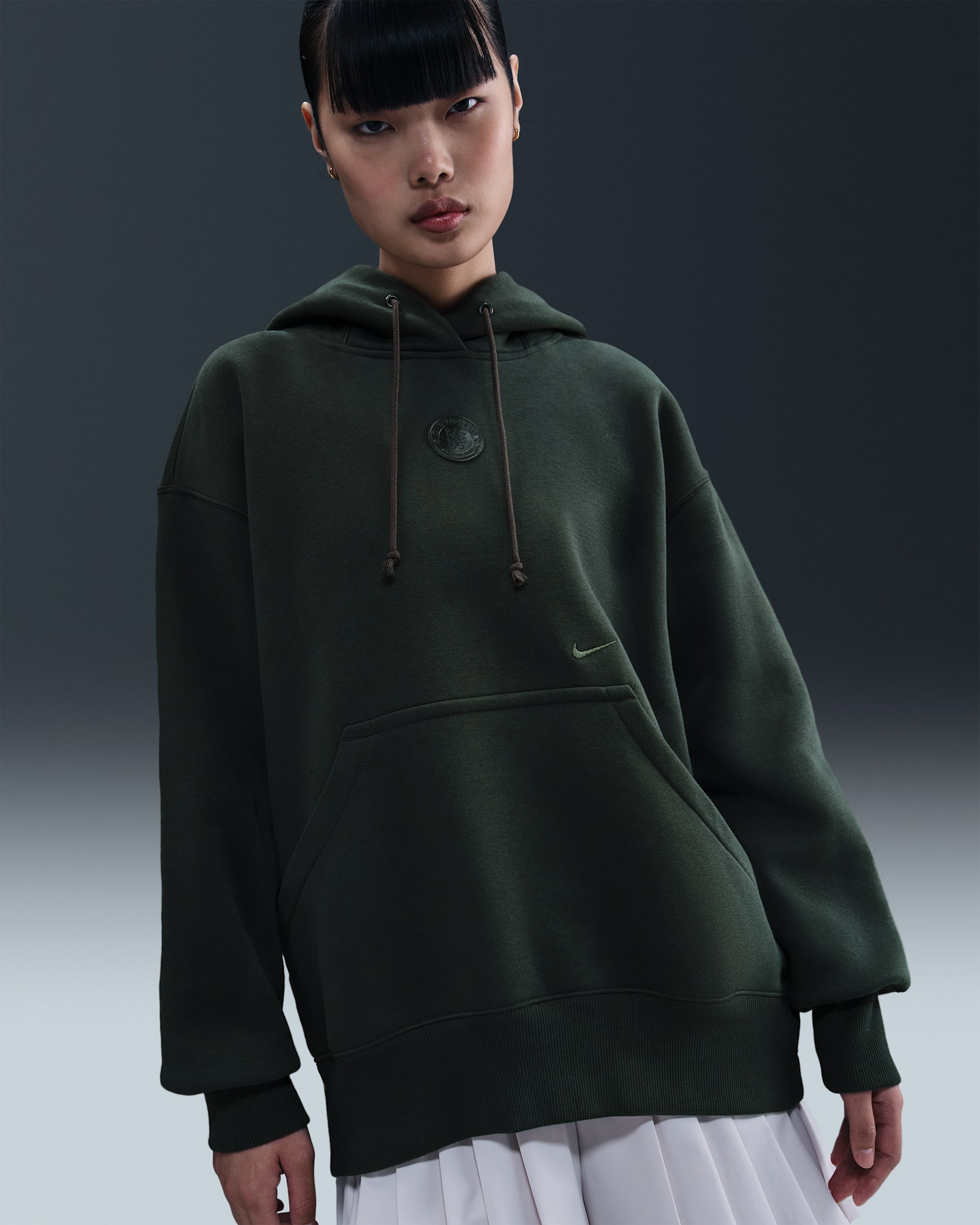 Chelsea FC Phoenix Fleece Nike Football ekstra stor fleecehettegenser til dame - Outdoor Green/Outdoor Green